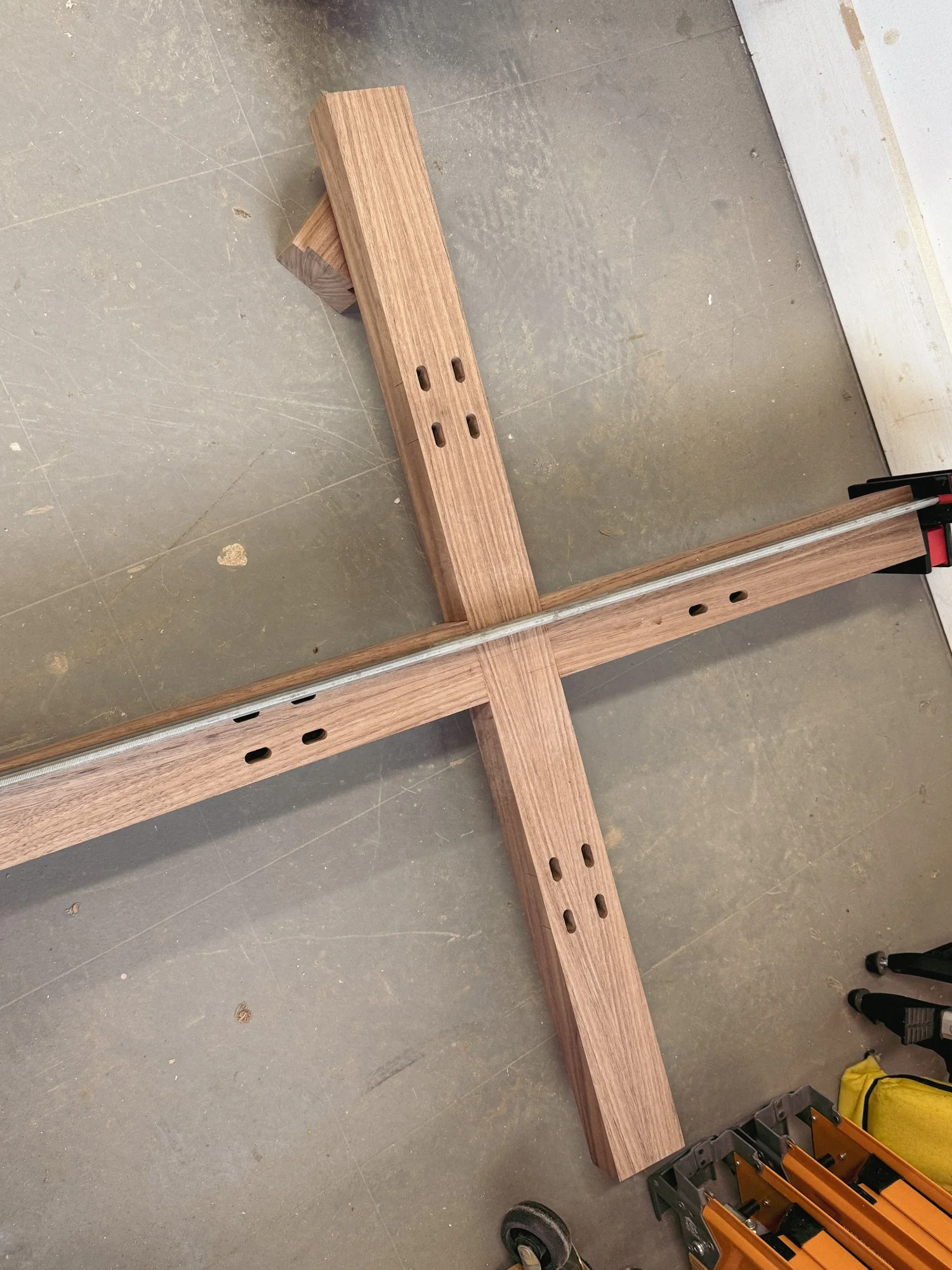 WALNUT-EXPANDING-DINING-TABLE-PROCESS-7.jpg