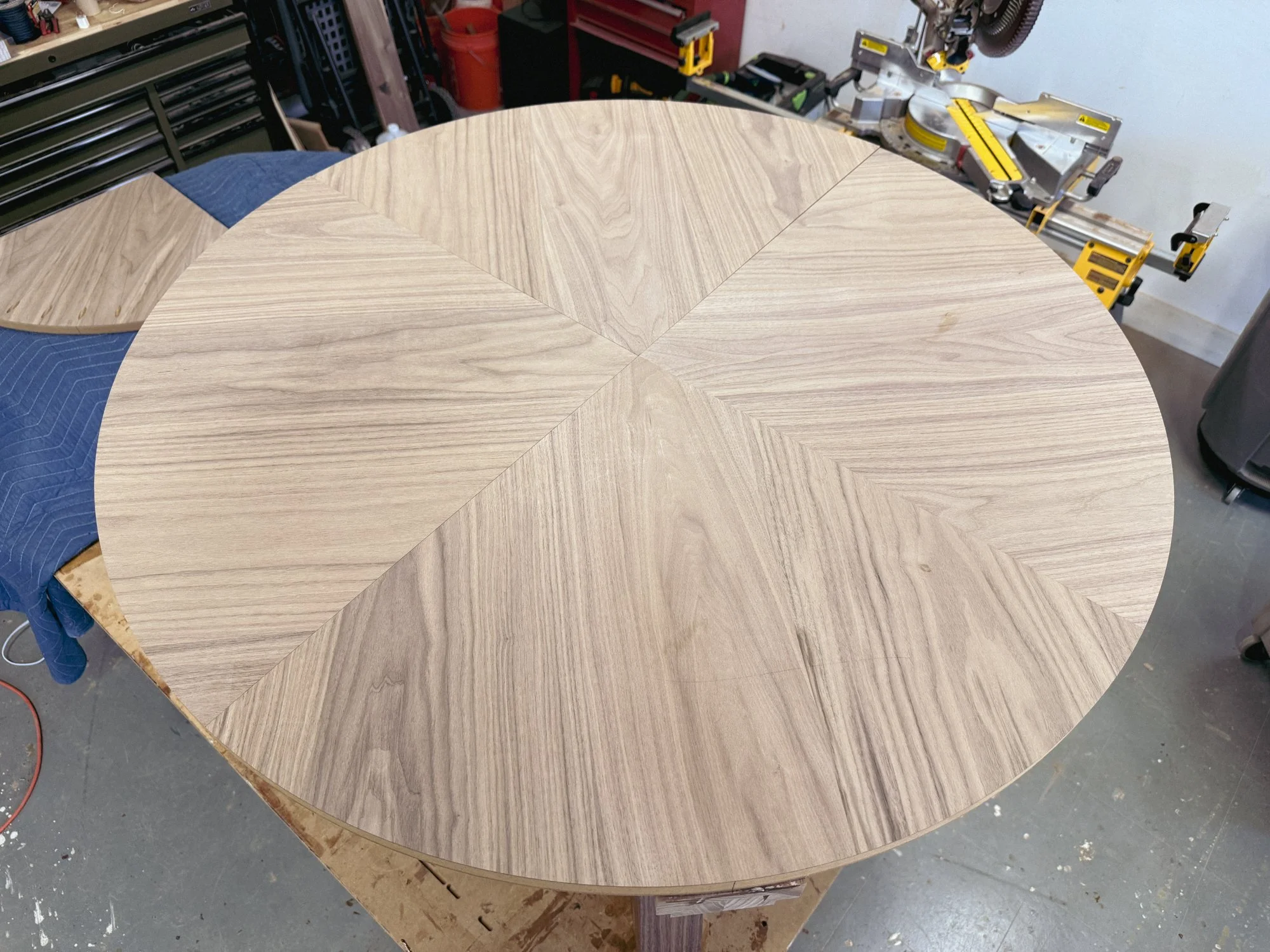 WALNUT-EXPANDING-DINING-TABLE-PROCESS-12.jpg