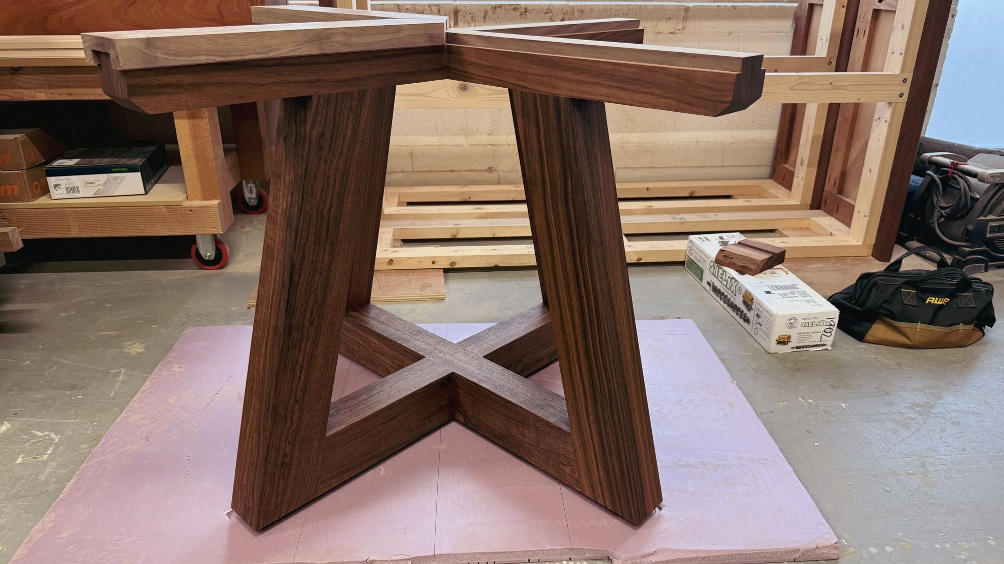 WALNUT-EXPANDING-DINING-TABLE-PROCESS-19.jpg