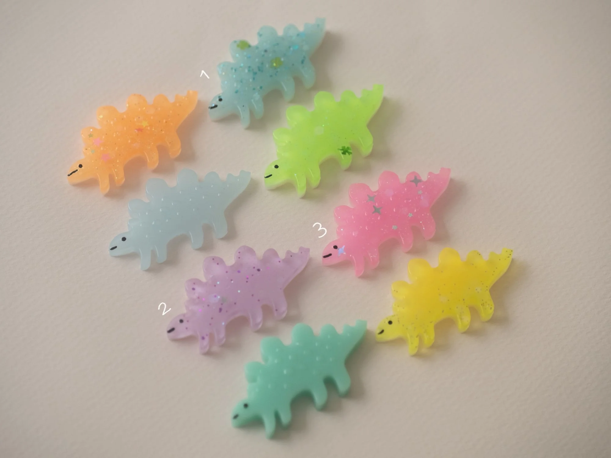 Resin Pin: stegosaur