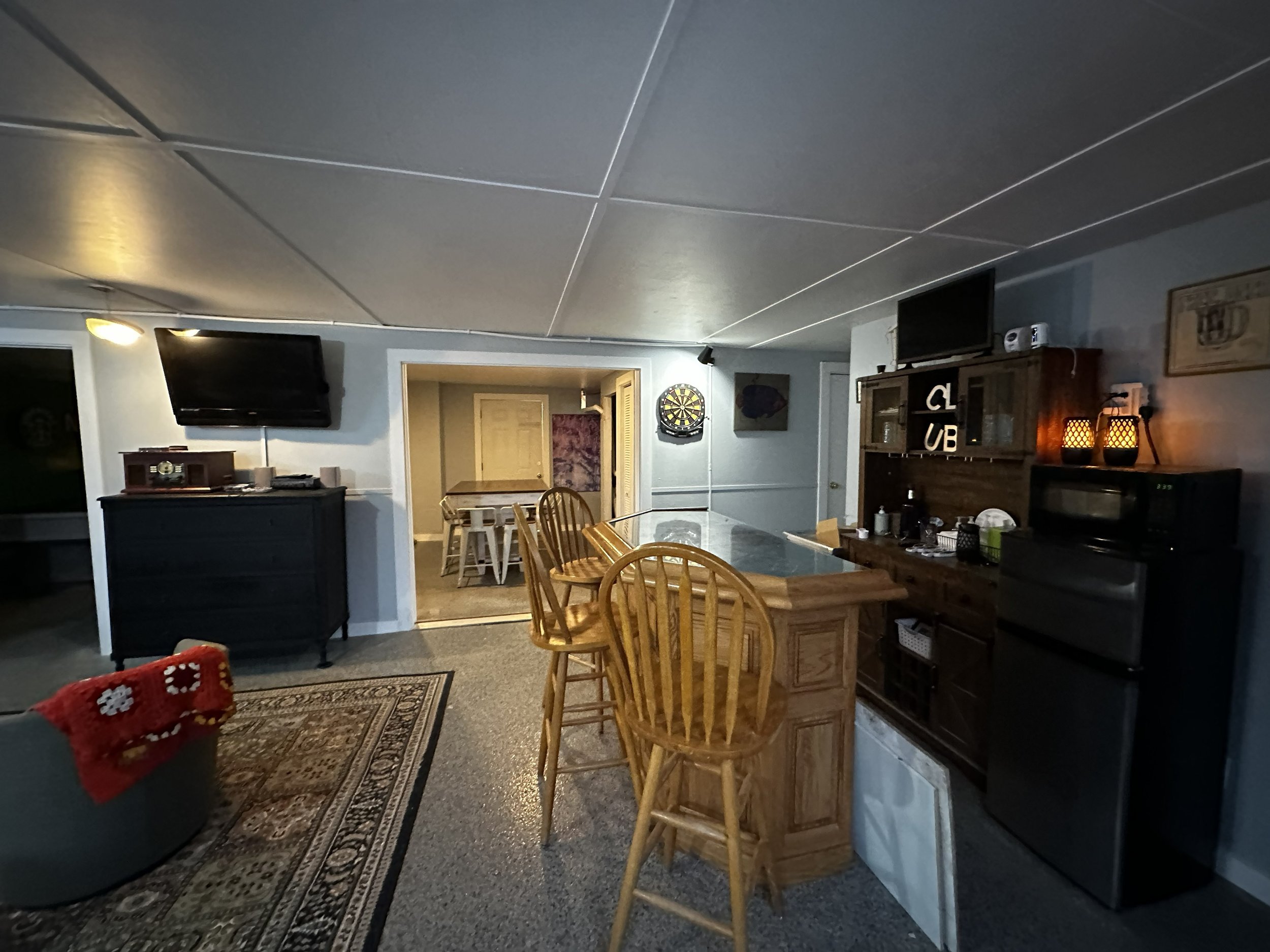 Lower Level Wet Bar & Game Room.