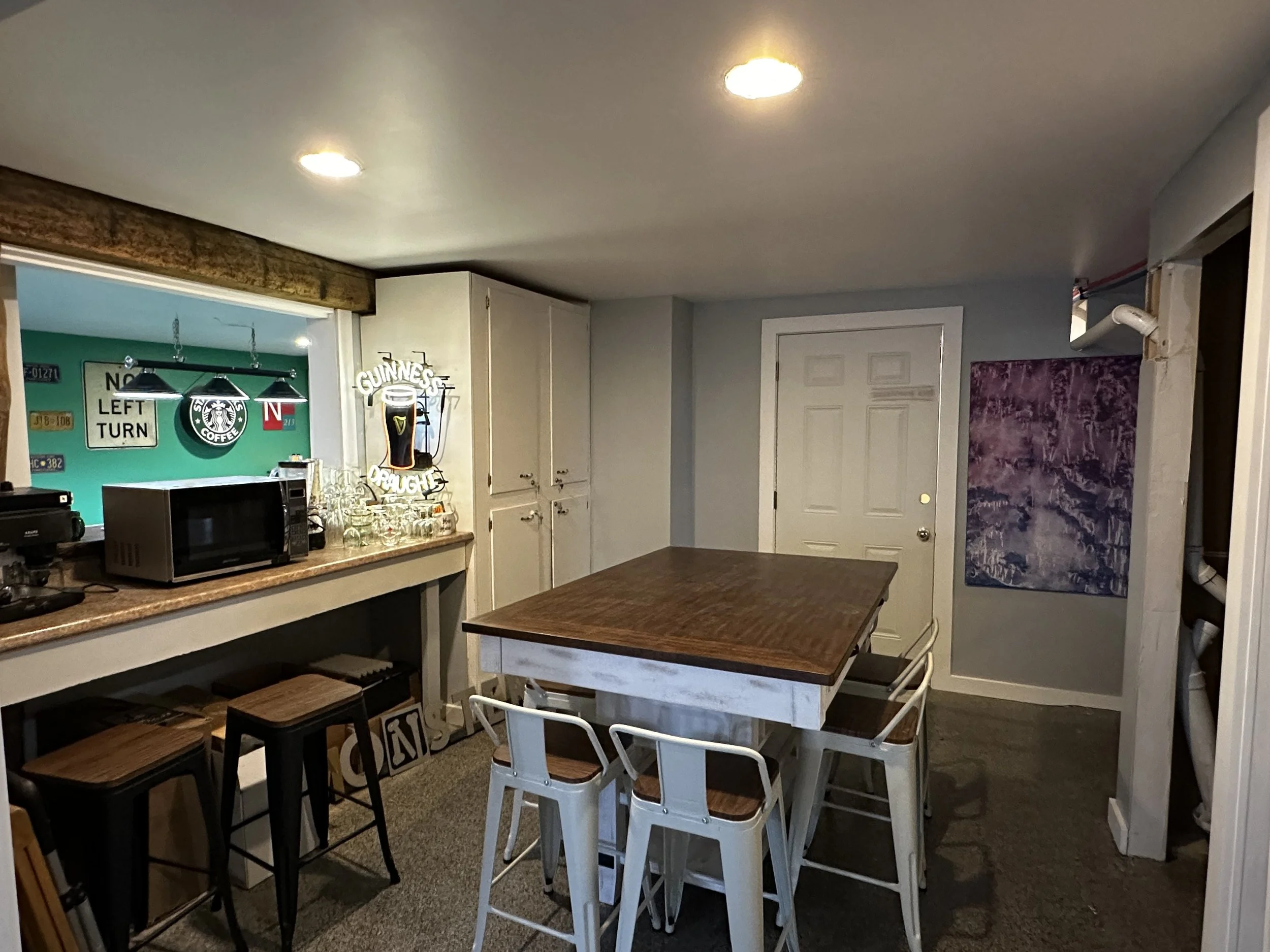 Anteroom to Billiard.jpg