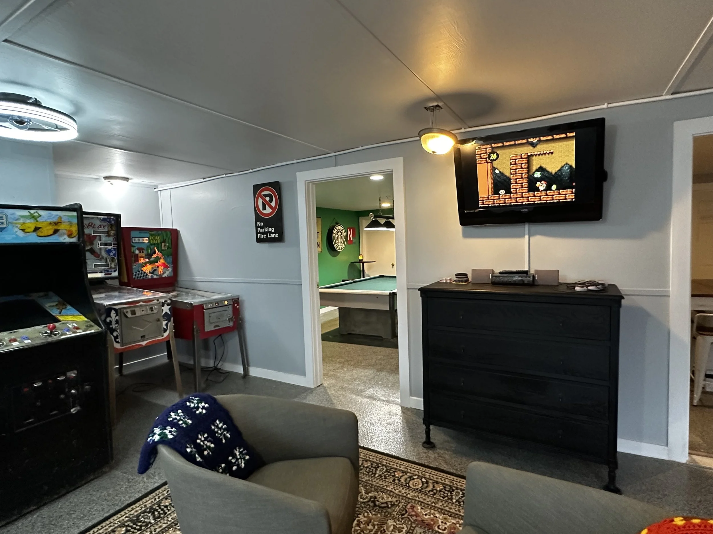 Gare Room to Billiard.jpg