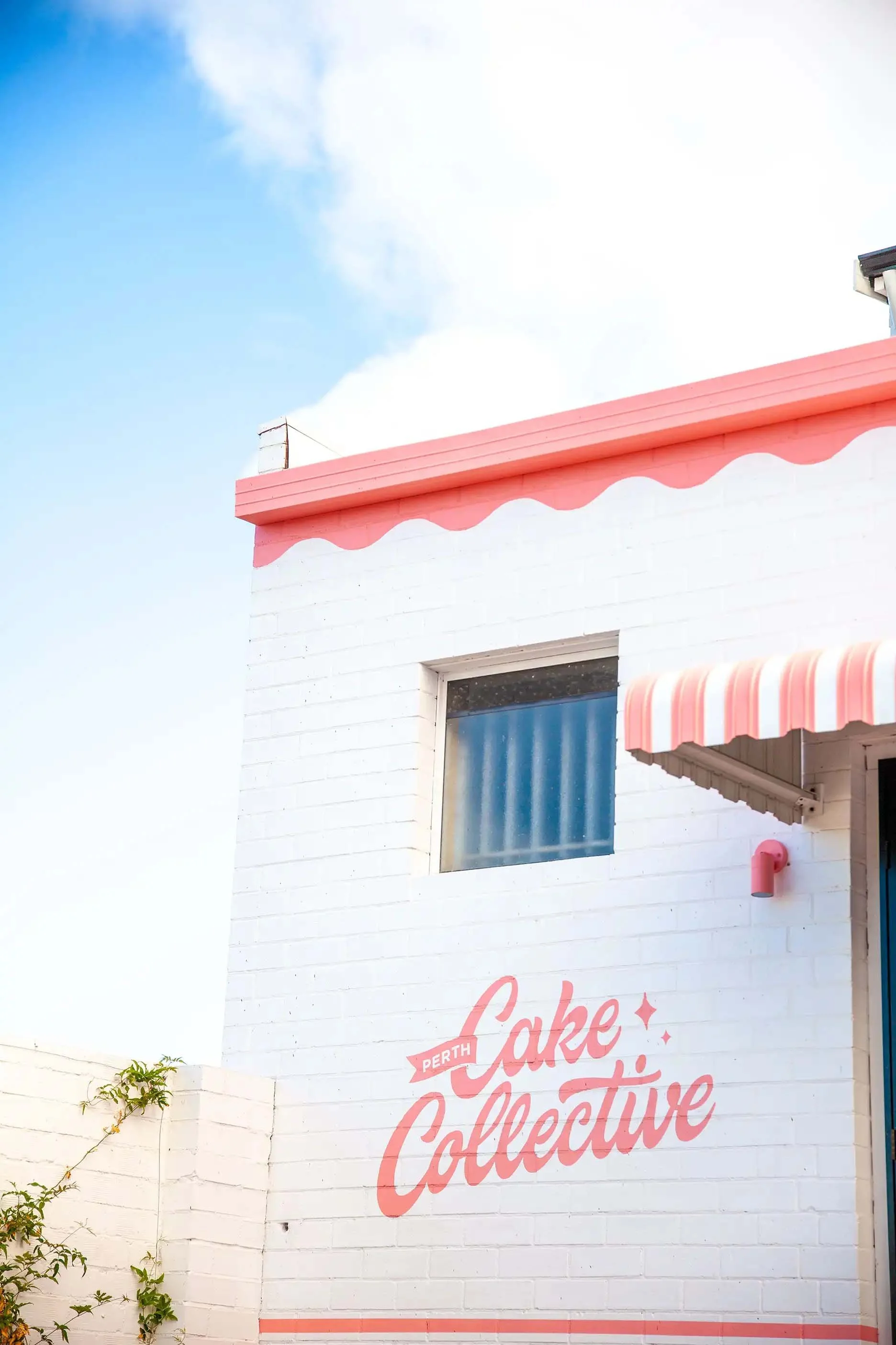 Perth-Cake-Collective_Nedlands_Sign-Painting_Branding_22.jpg