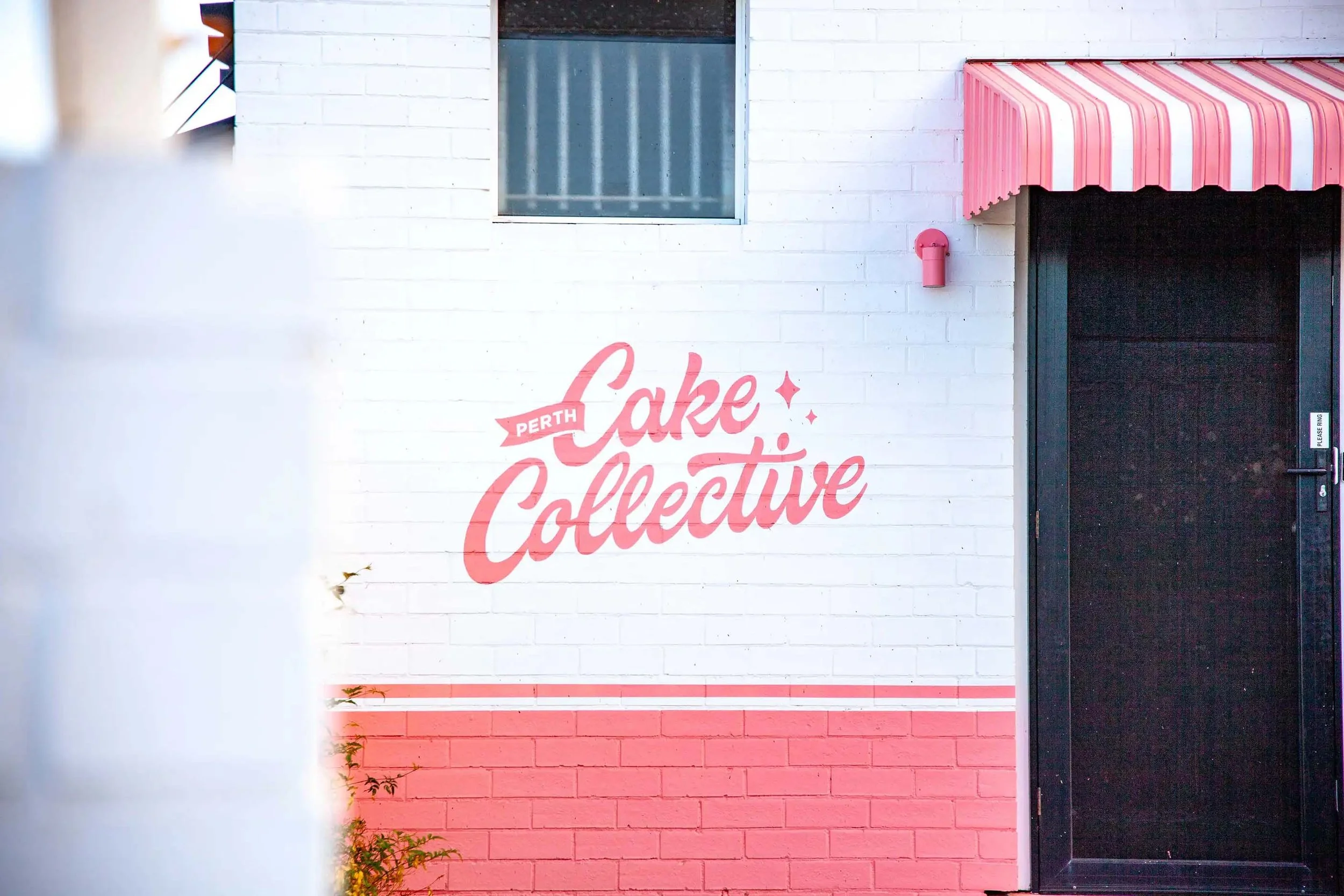 Perth-Cake-Collective_Nedlands_Sign-Painting_Branding_23.jpg