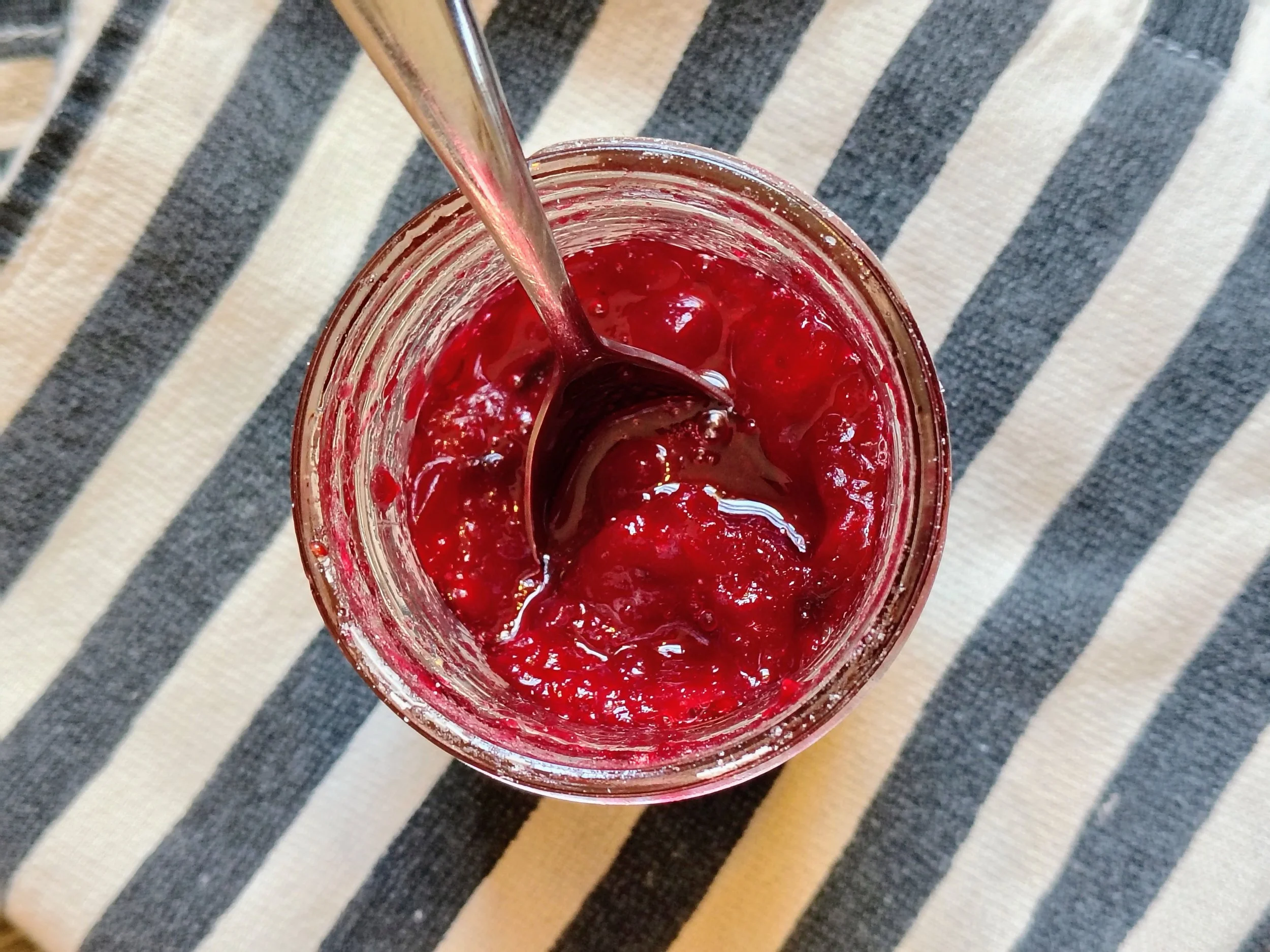 Cranberry freezer jelly in a jar