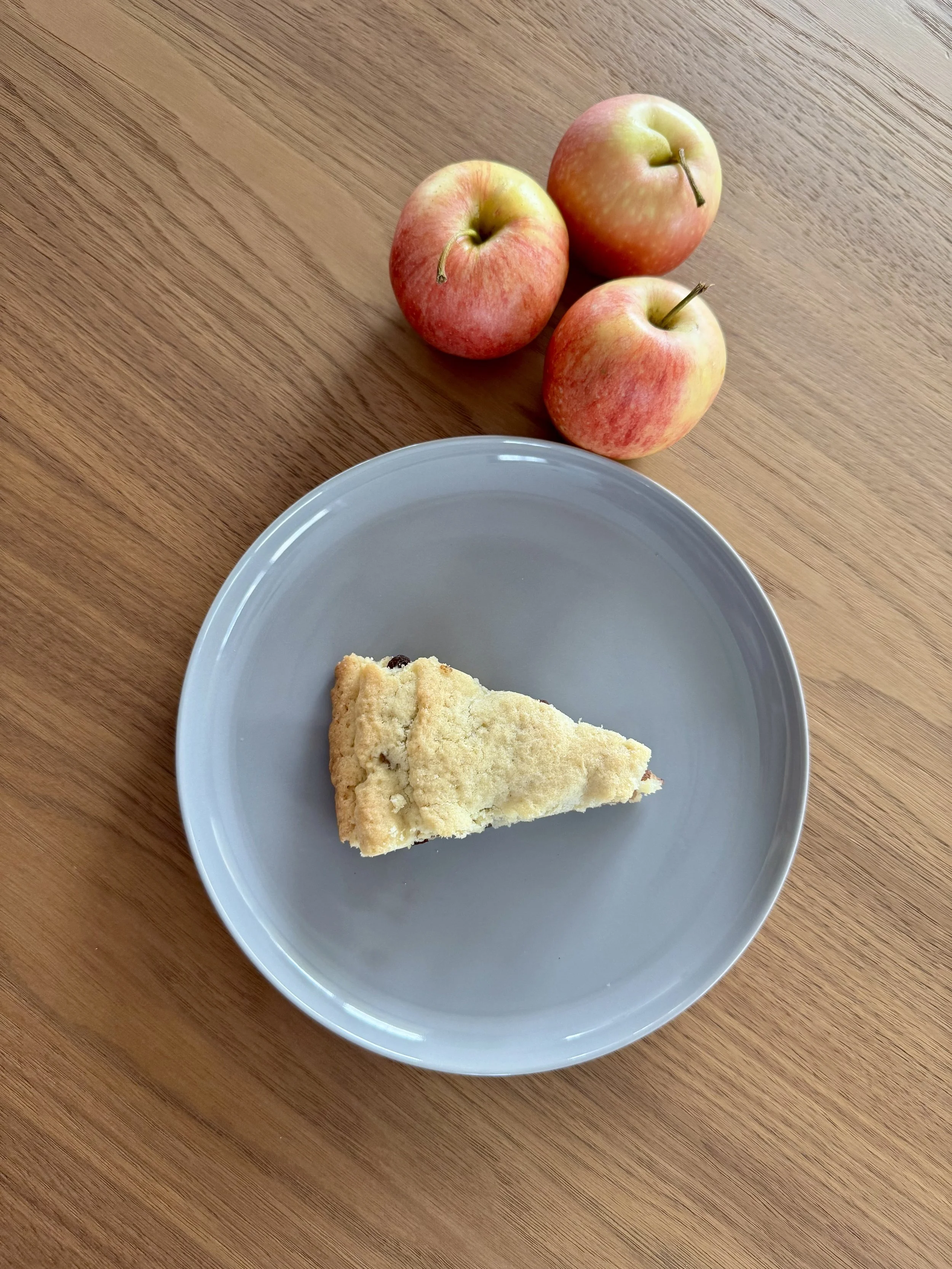 Dutch-style apply pie version one
