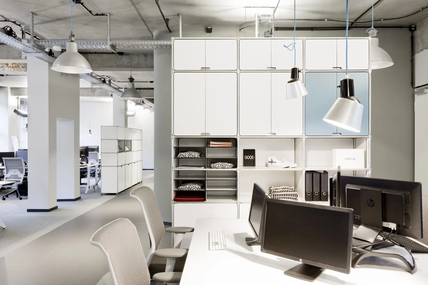 Julia Maria Max-Collins-120dpi-28.jpg