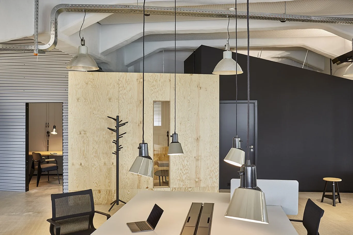 Deloitte Ply 6.jpg