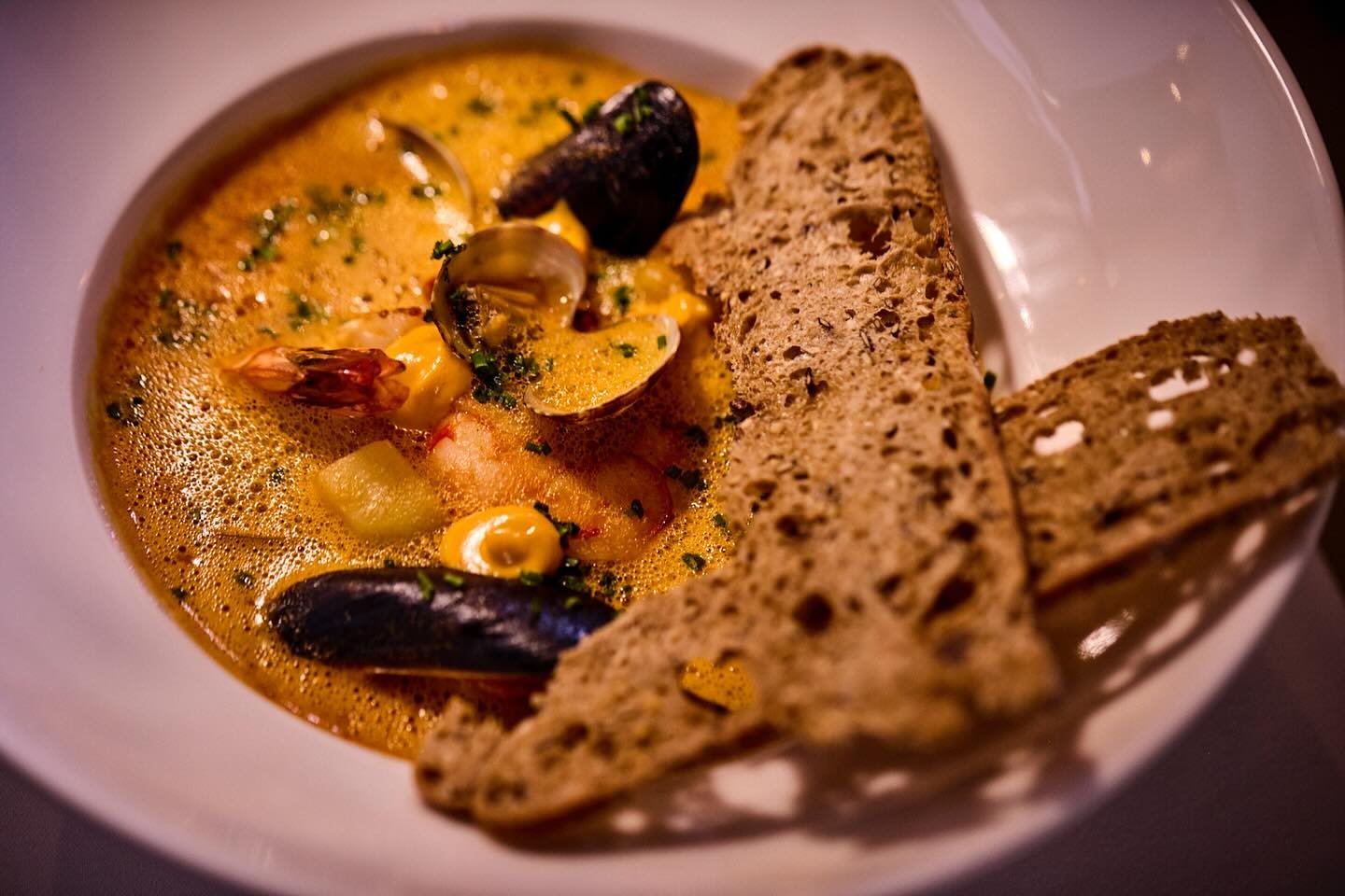 Onze bouillabaisse. Al bekroond door Johannes van Dam in 2010, wacht op je!

#bestebouillabaisse #fransrestaurant #johannesvandam #neverchangeawinningteam #lunchendiner #foodieamsterdam #paroolrestaurant