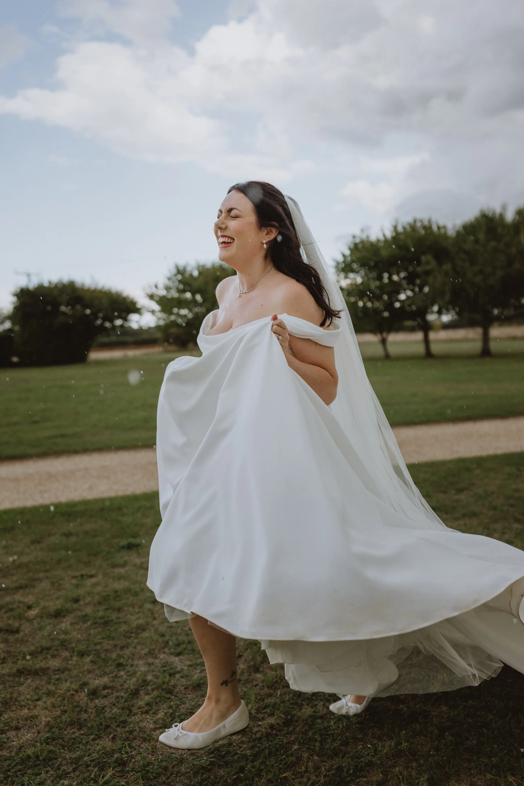 esther_rose_wild_wedding_photography_norfolk_kings_lynn_pentney_abbey-93.jpg