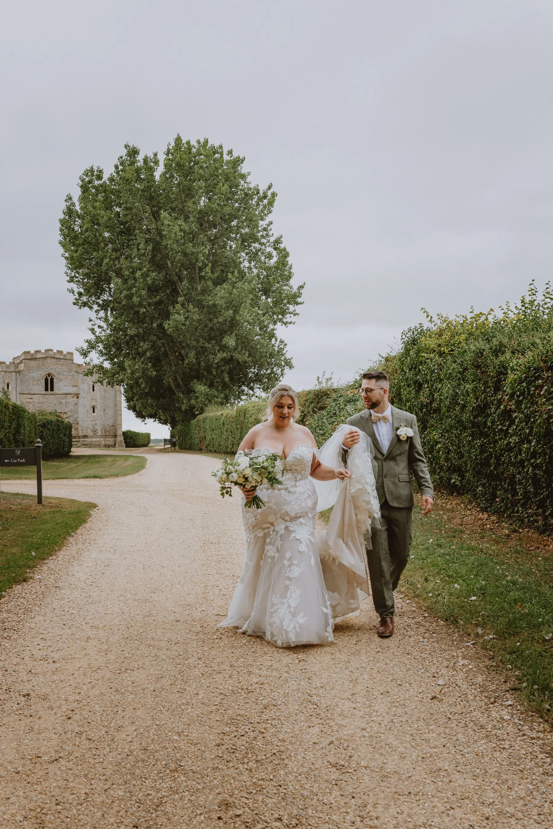 esther_rose_wild_wedding_photography_norfolk_kings_lynn_Pentney_abbey-85.jpg