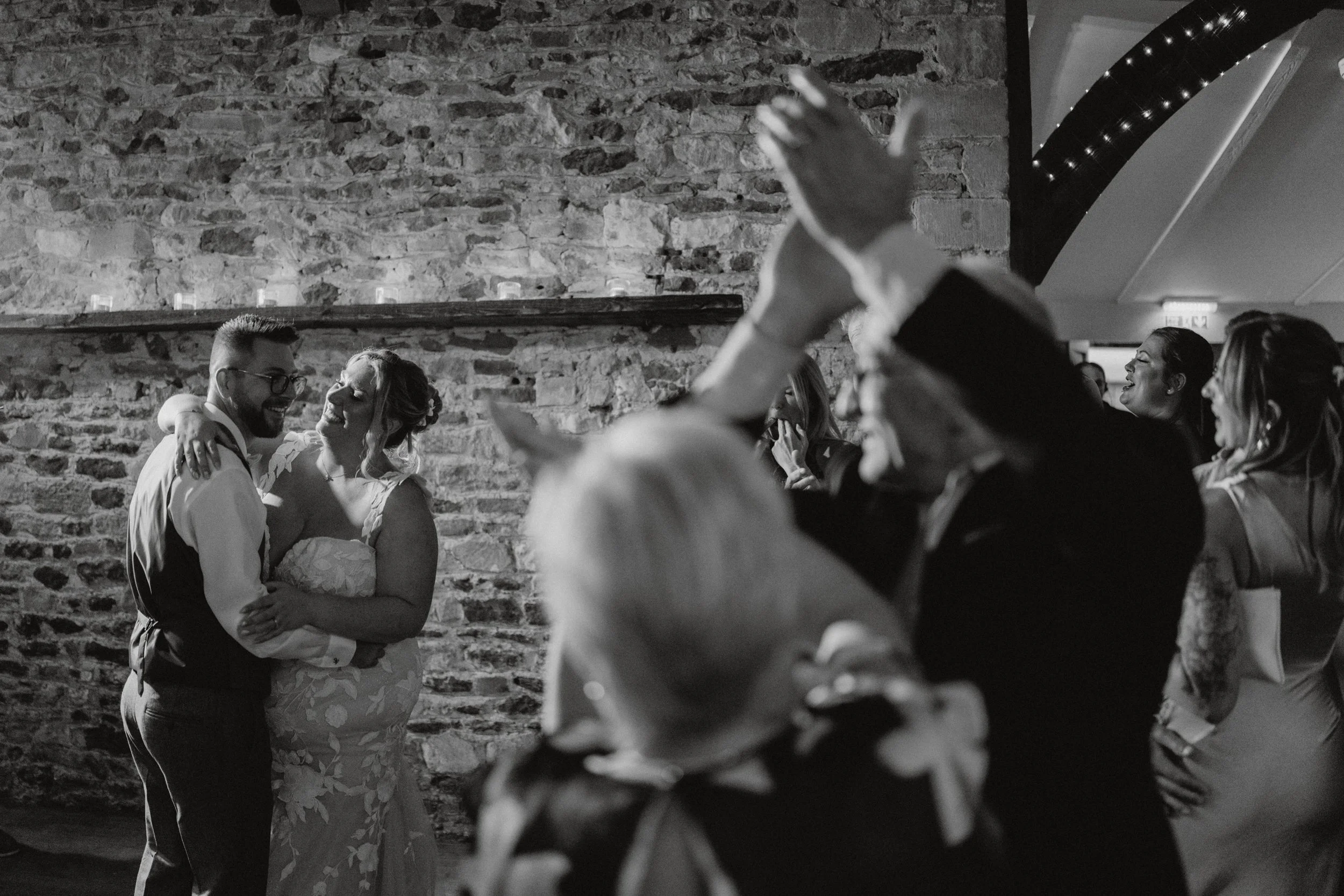esther_rose_wild_wedding_photography_norfolk_kings_lynn_Pentney_abbey-151.jpg