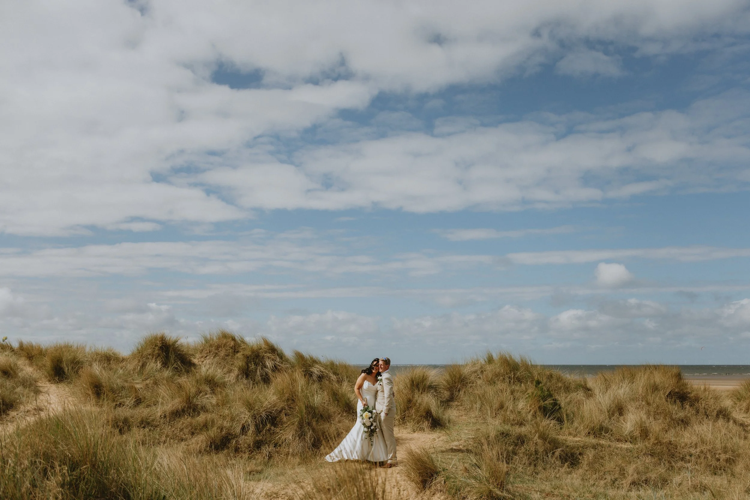 esther_rose_wild_wedding_photography_norfolk_hunstanton-86.jpg