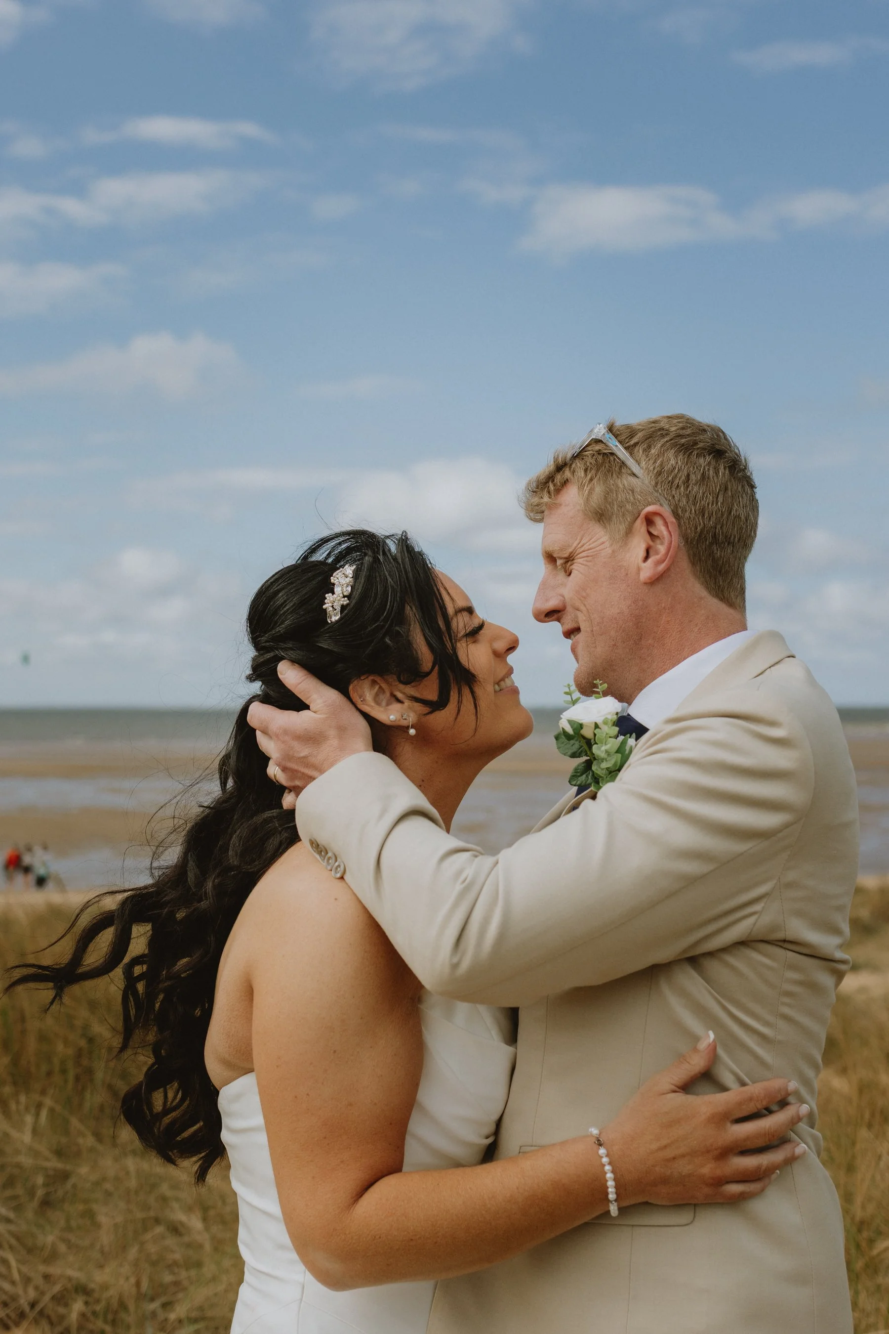 esther_rose_wild_wedding_photography_norfolk_hunstanton-98.jpg