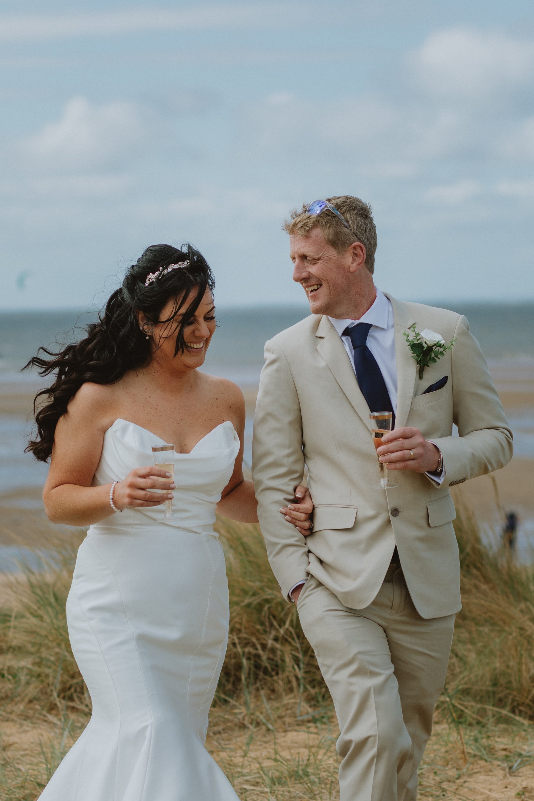 esther_rose_wild_wedding_photography_norfolk_hunstanton-103.jpg