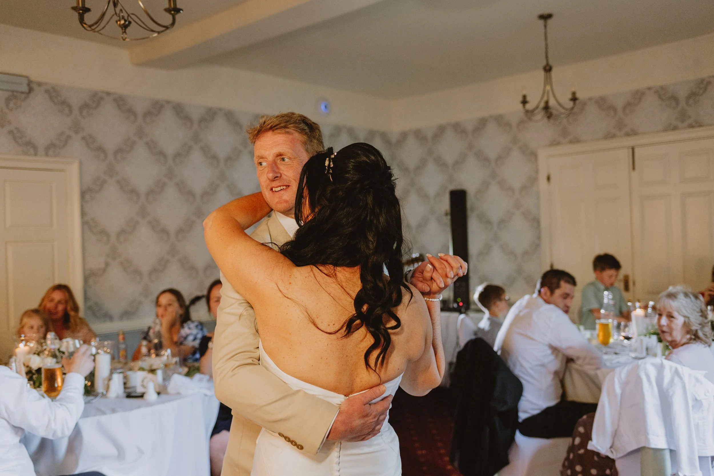esther_rose_wild_wedding_photography_norfolk_hunstanton-124.jpg