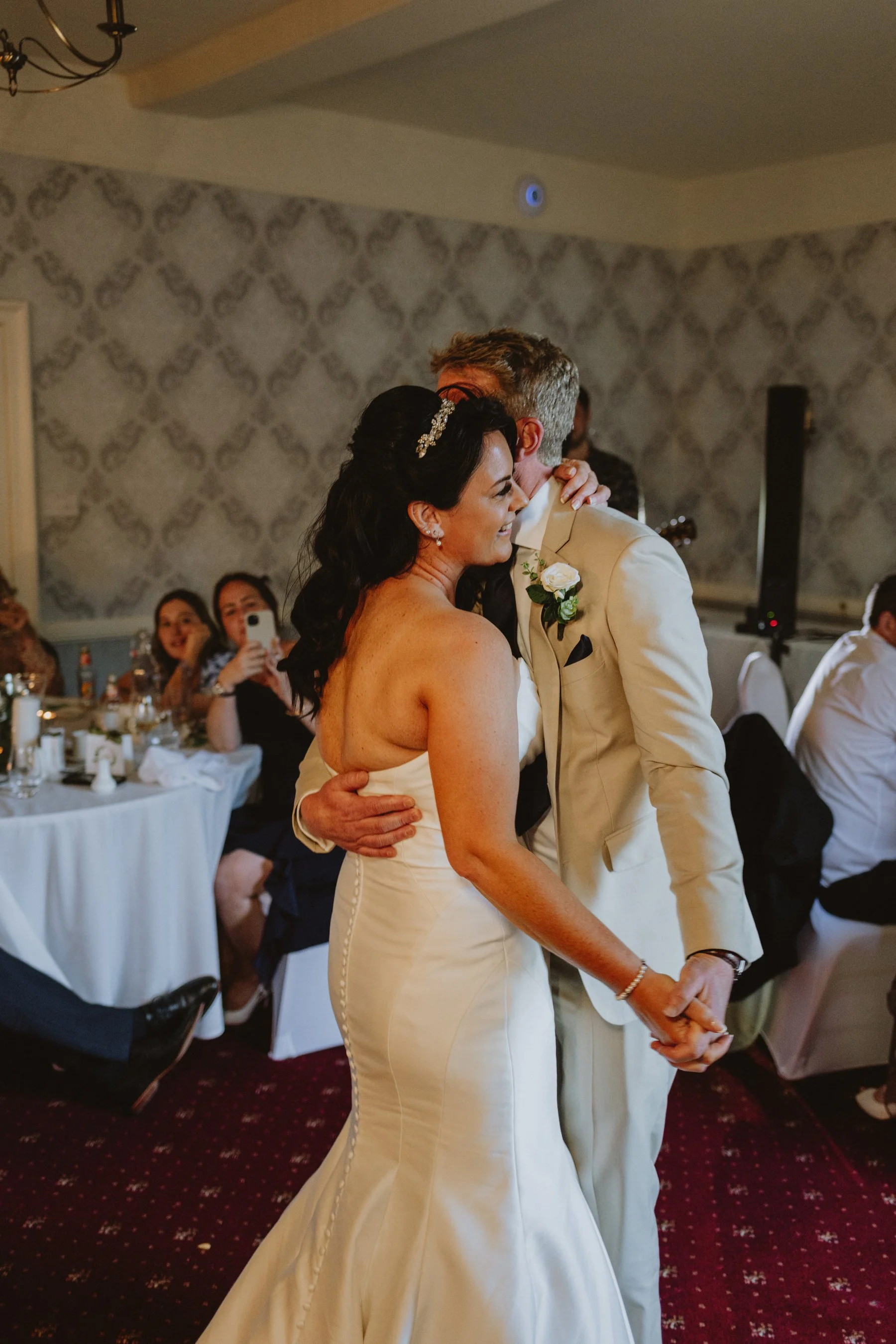 esther_rose_wild_wedding_photography_norfolk_hunstanton-126.jpg