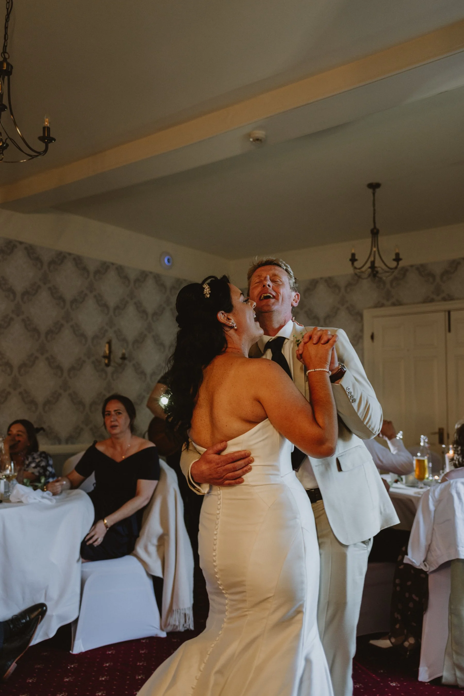 esther_rose_wild_wedding_photography_norfolk_hunstanton-127.jpg