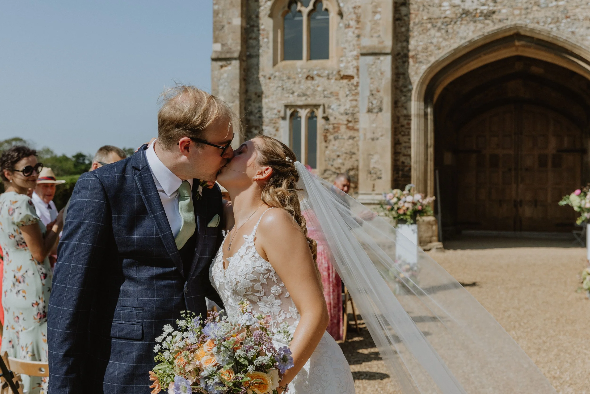 esther_rose_wild_wedding_photography_norfolk_kings_lynn_Pentney_Abbey-54.jpg