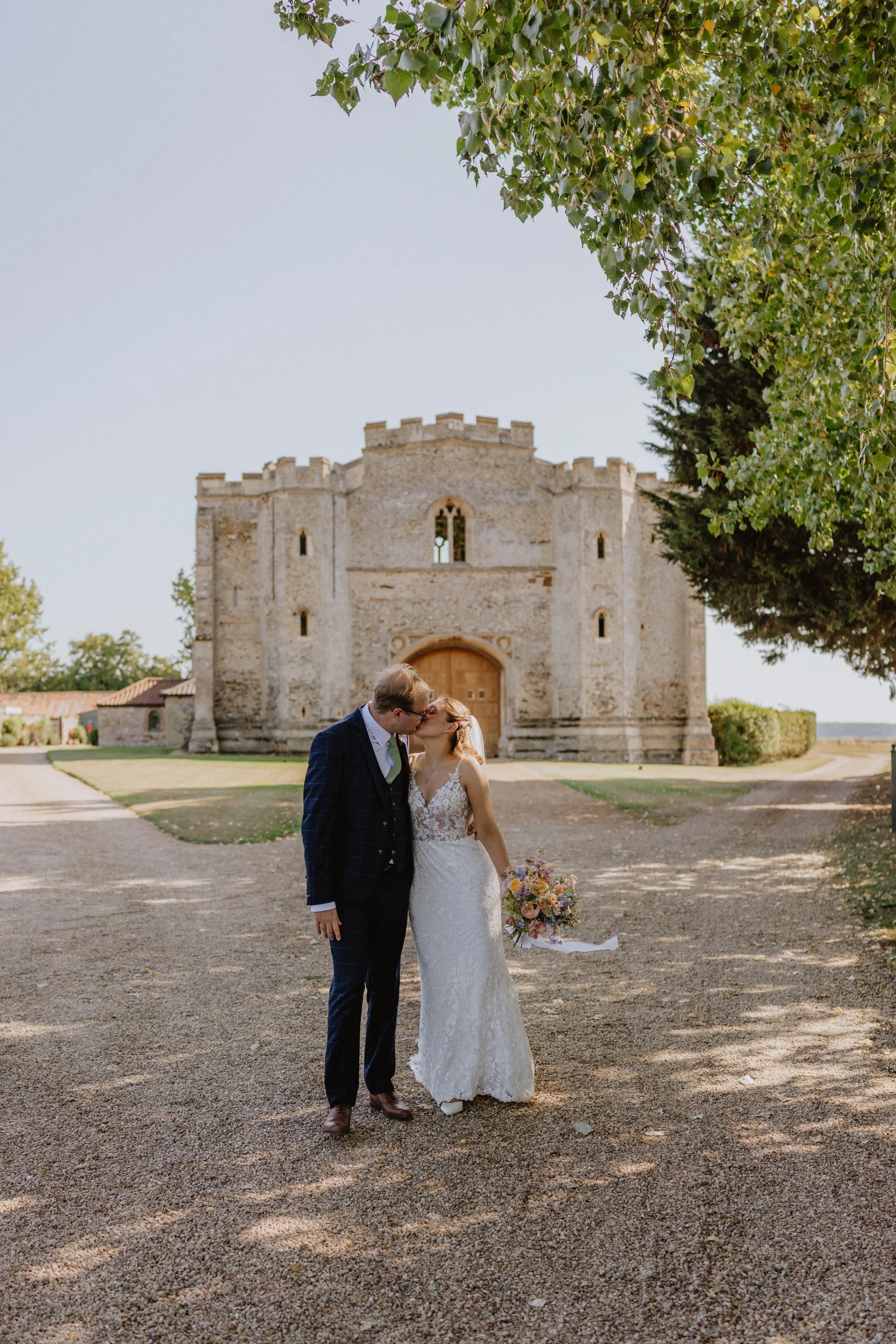 esther_rose_wild_wedding_photography_norfolk_kings_lynn_Pentney_Abbey-72.jpg