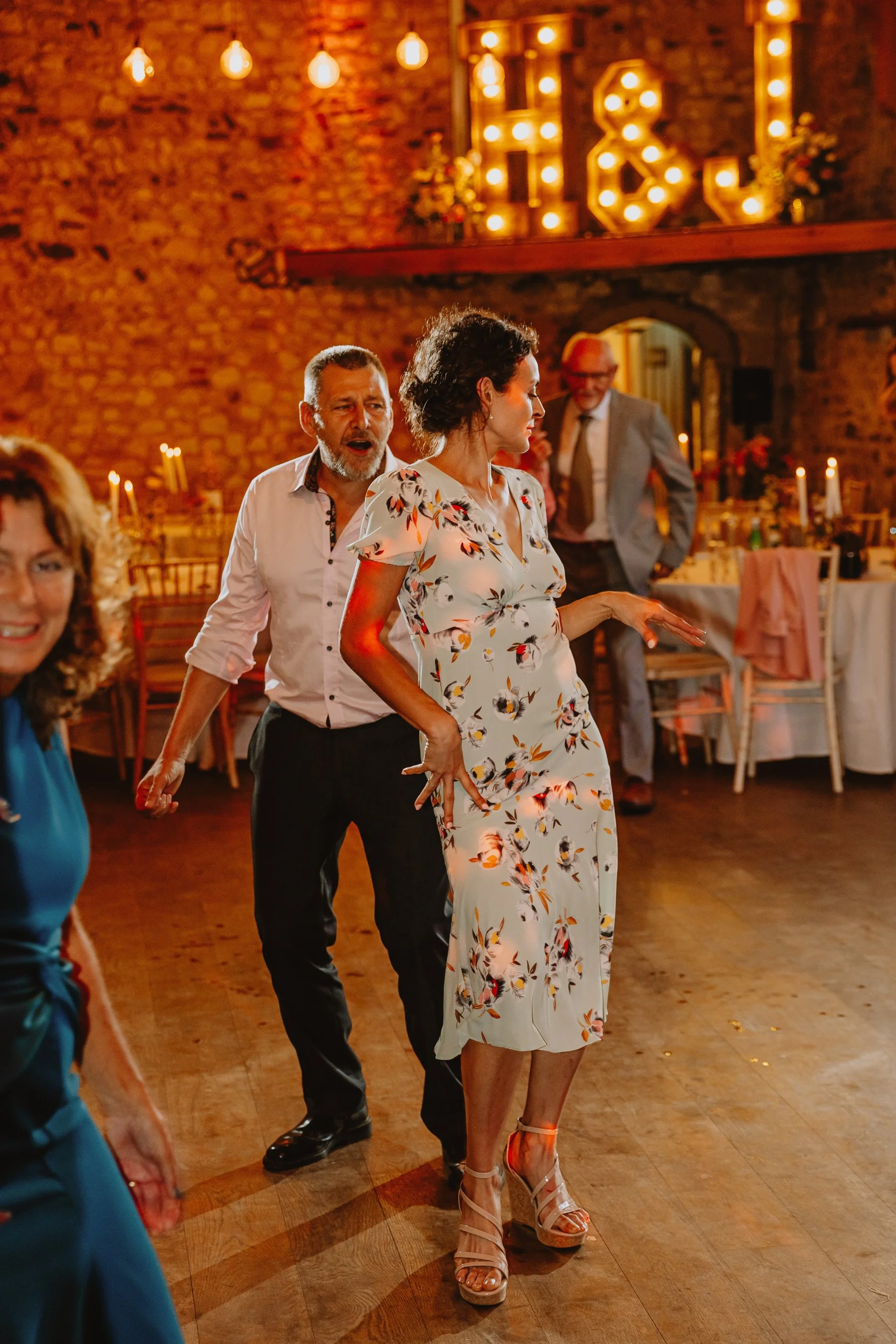 esther_rose_wild_wedding_photography_norfolk_kings_lynn_Pentney_Abbey-156.jpg