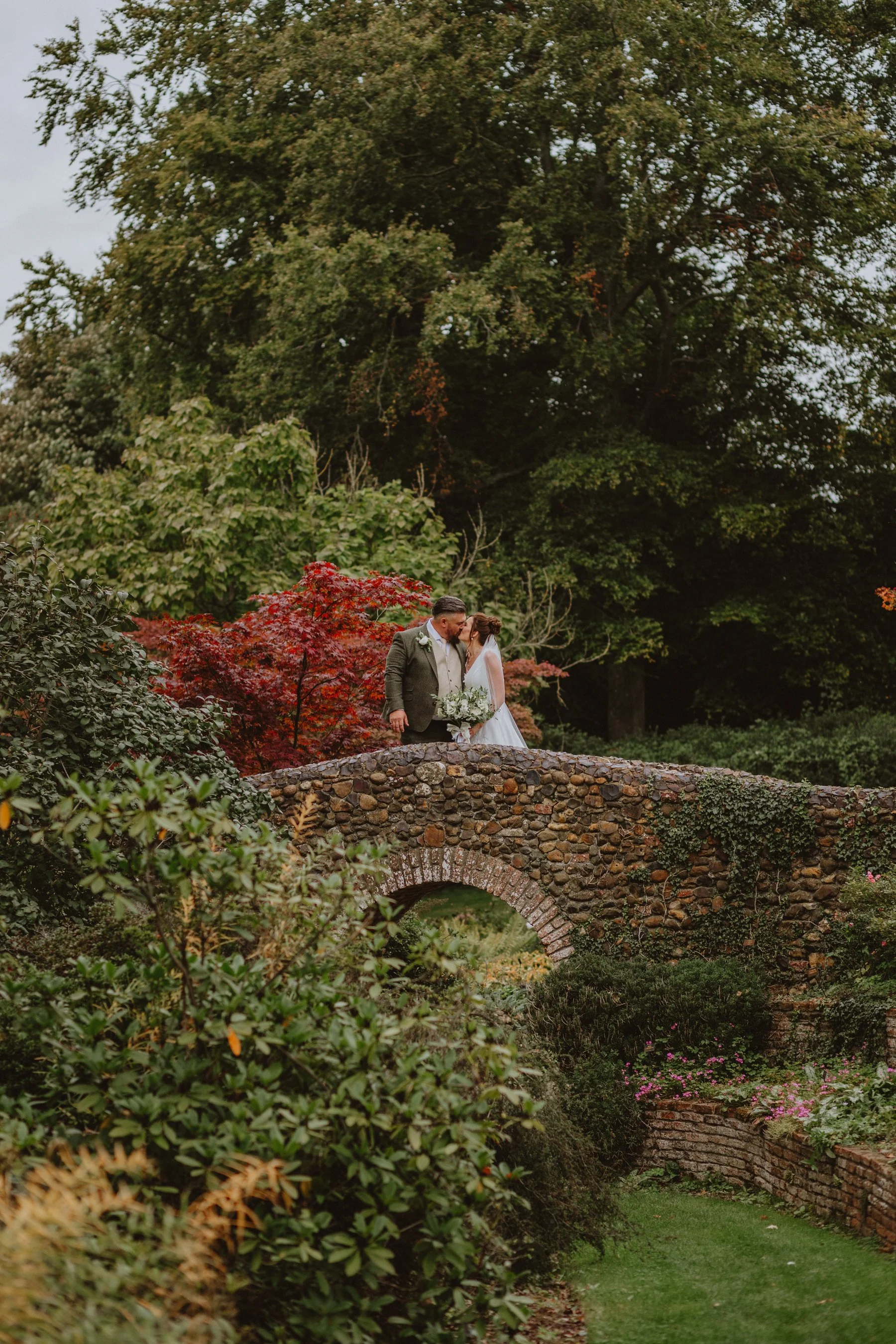 esther_rose_wild_wedding_photography_norfolk_kings_lynn_Bressingham_Hall-73.jpg