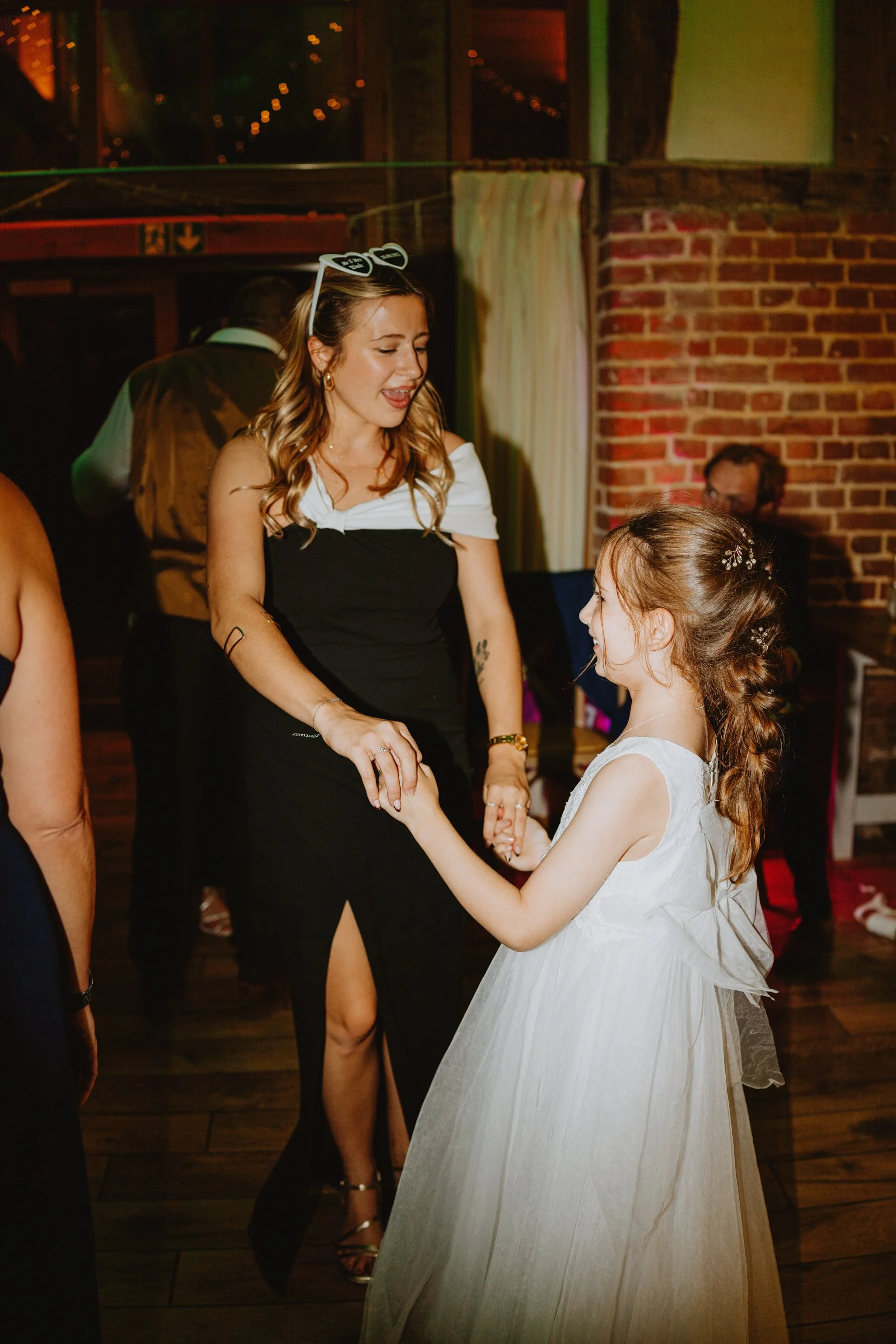 esther_rose_wild_wedding_photography_norfolk_kings_lynn_Bressingham_Hall-142.jpg