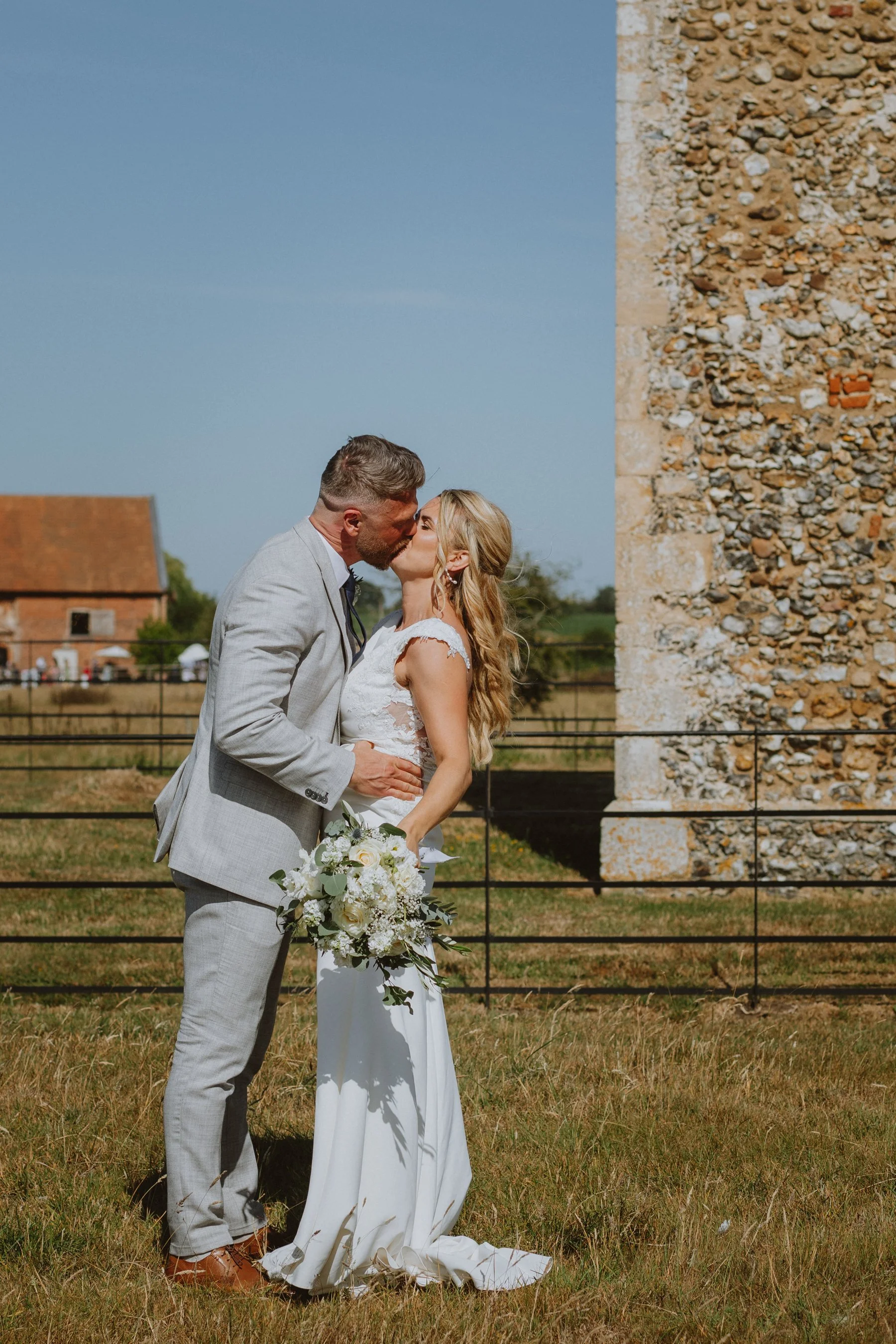 esther_rose_wild_Godwick_Barn_Hall_Fakenham_wedding_photography_norfolk-120.jpg