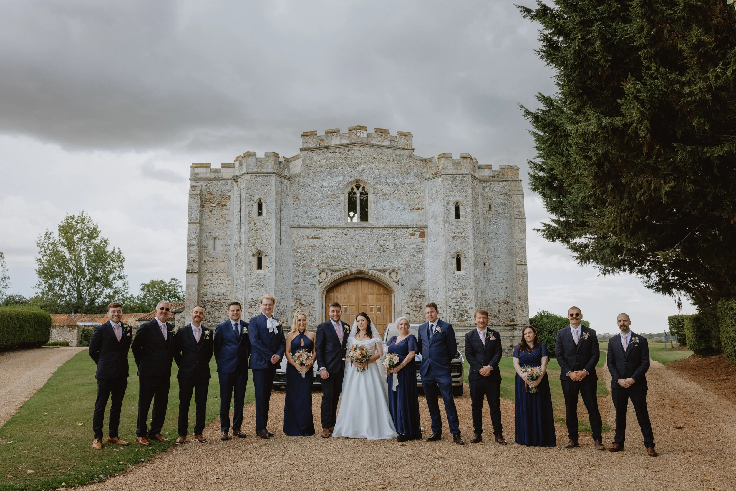 esther_rose_wild_wedding_photography_norfolk_kings_lynn_pentney_abbey-85.jpg