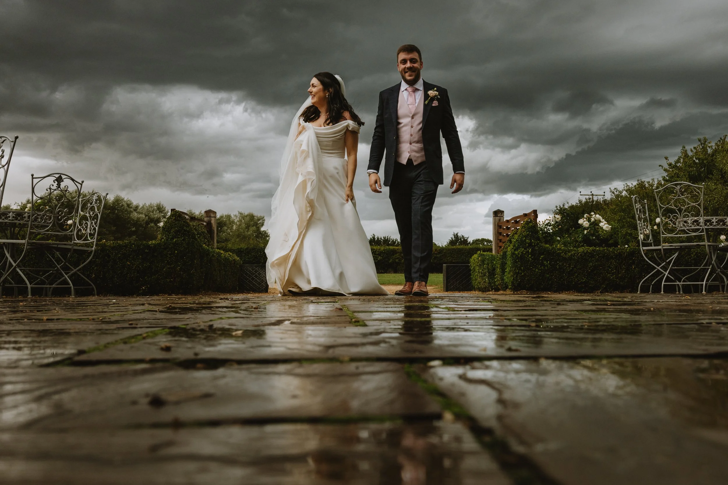 esther_rose_wild_wedding_photography_norfolk_kings_lynn_pentney_abbey-103.jpg