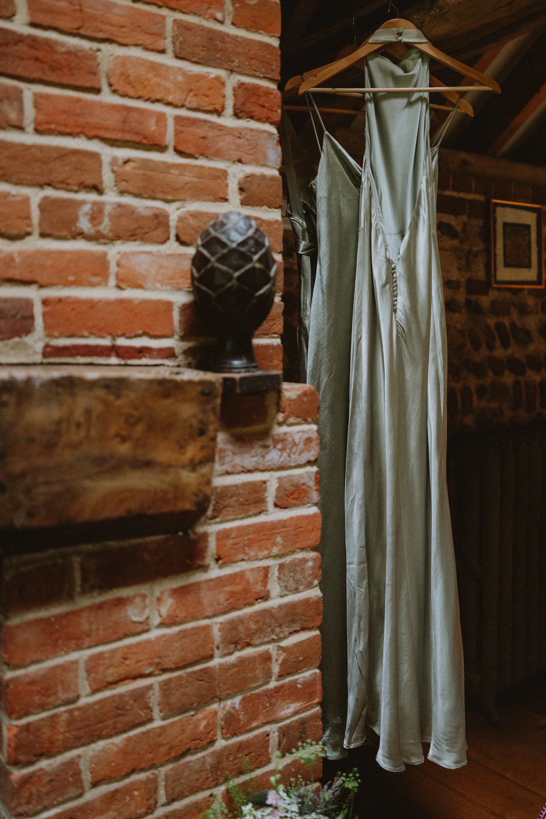 esther_rose_wild_wedding_photography_norfolk_chaucer_barn_holt_gresham-1.jpg