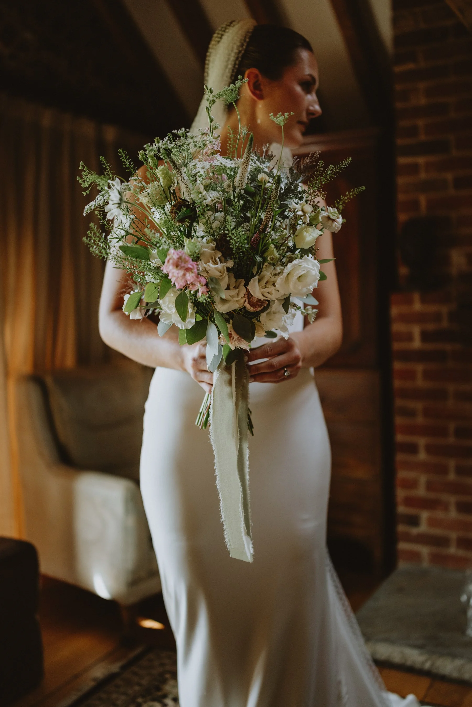 esther_rose_wild_wedding_photography_norfolk_chaucer_barn_holt_gresham-47.jpg