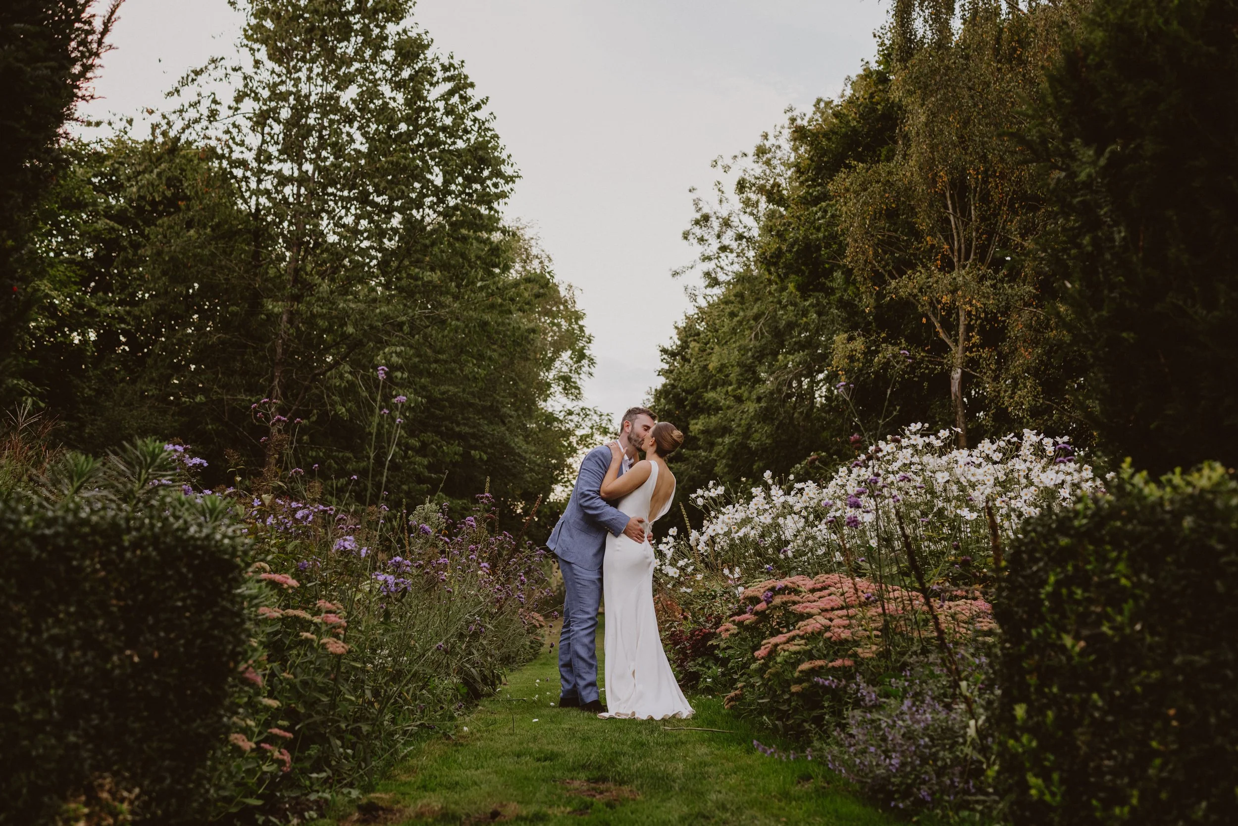 esther_rose_wild_wedding_photography_norfolk_chaucer_barn_holt_gresham-189.jpg