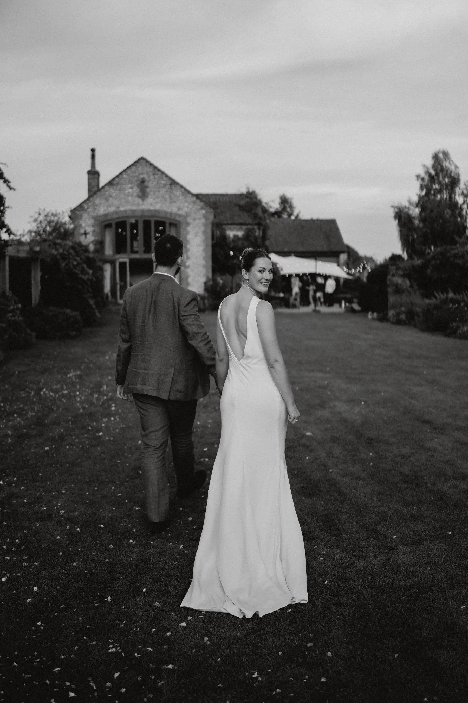 esther_rose_wild_wedding_photography_norfolk_chaucer_barn_holt_gresham-204.jpg