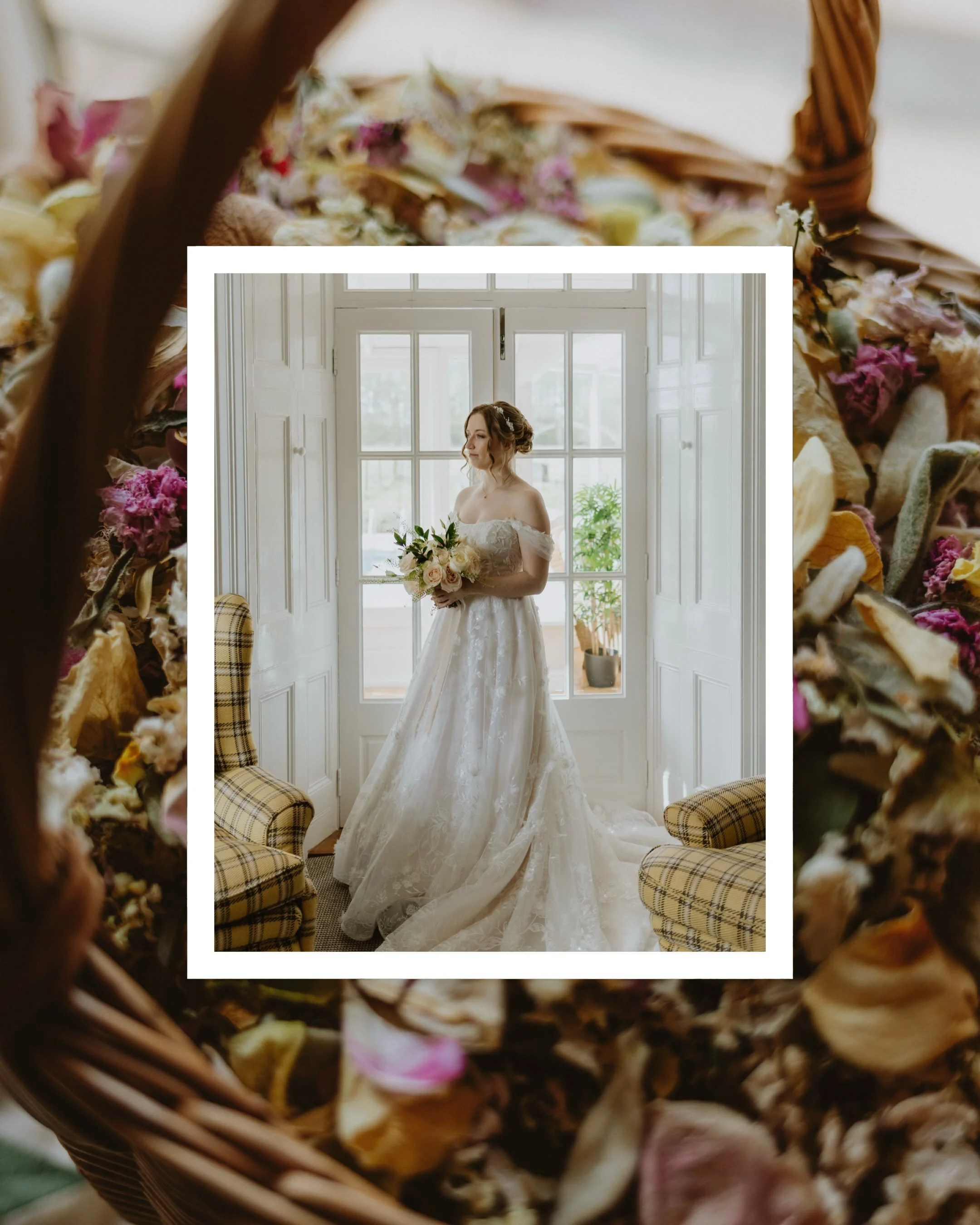 Spring at Godwick Hall was the perfect time and place for a wedding for Verity &amp; James. They had garden games, tractor rides and such a relaxed atmosphere 💕 
Visit the blog at estherrose.uk for more!
Featuring 
@godwickweddings 
@bandrdining 
@l