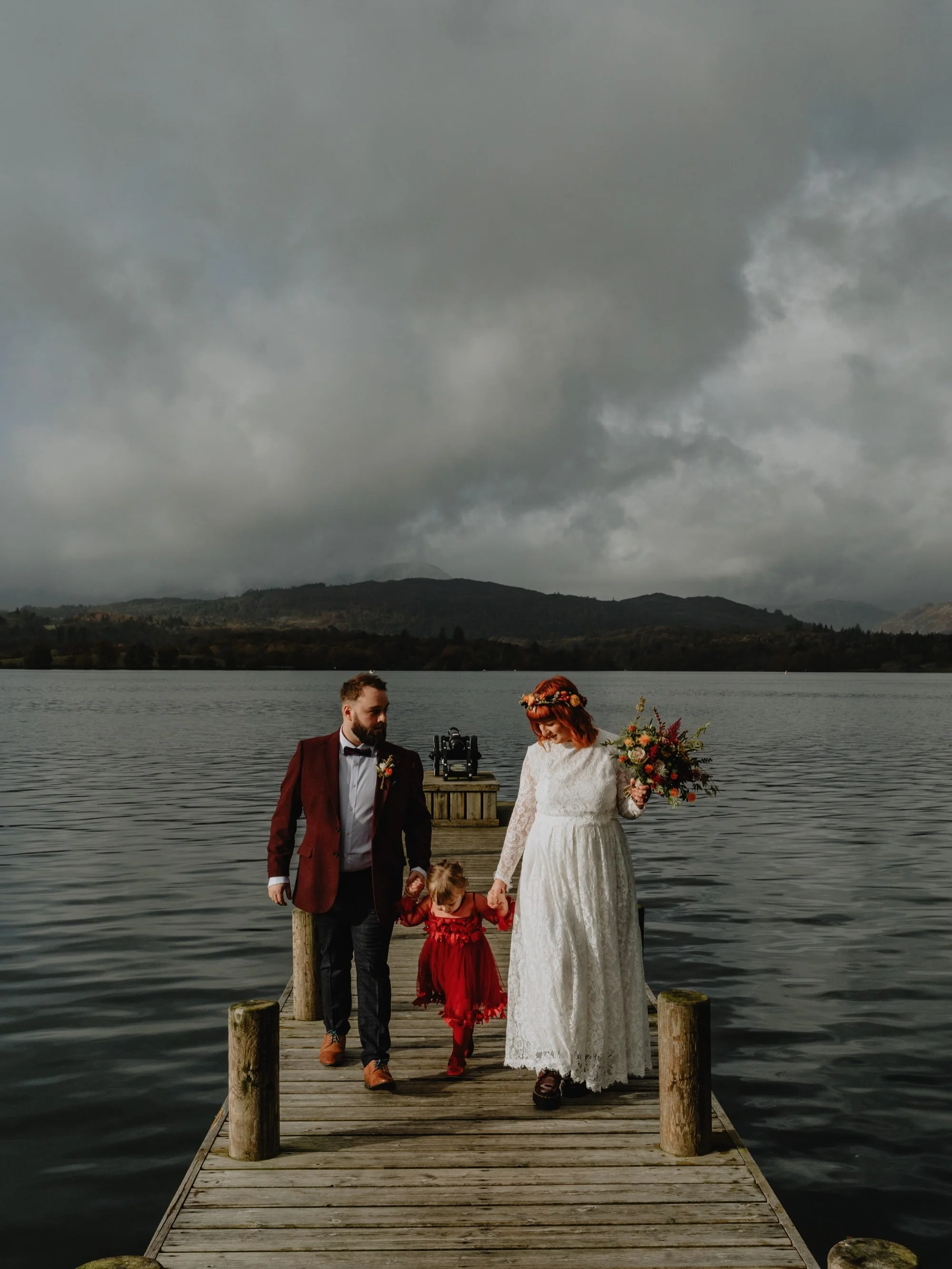 Eloping instead? Your day deserves beautiful photos just the same. Short notice availability and yeah, I travel 💖 and honestly&hellip; sometimes I shoot these days at a lower cost for a chance to live some life while on one of the best work days #el