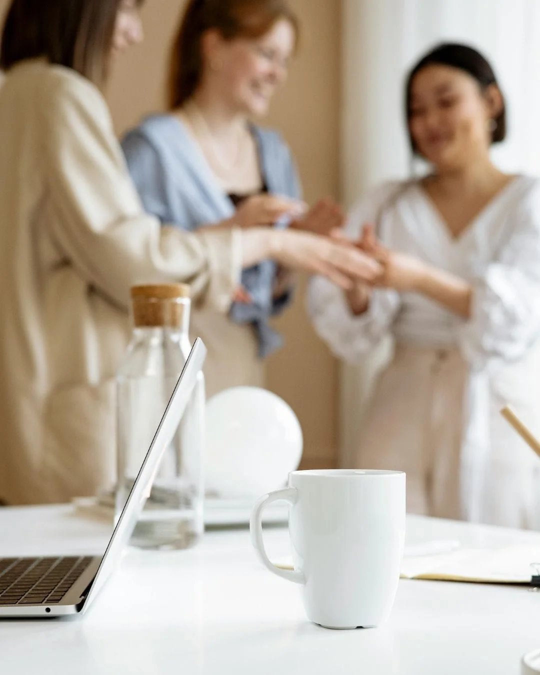 Heading into the work week feels so good when you get to work with the best team. Learn more about us on the website!

☁️ https://www.allysonconklinpr.com/about