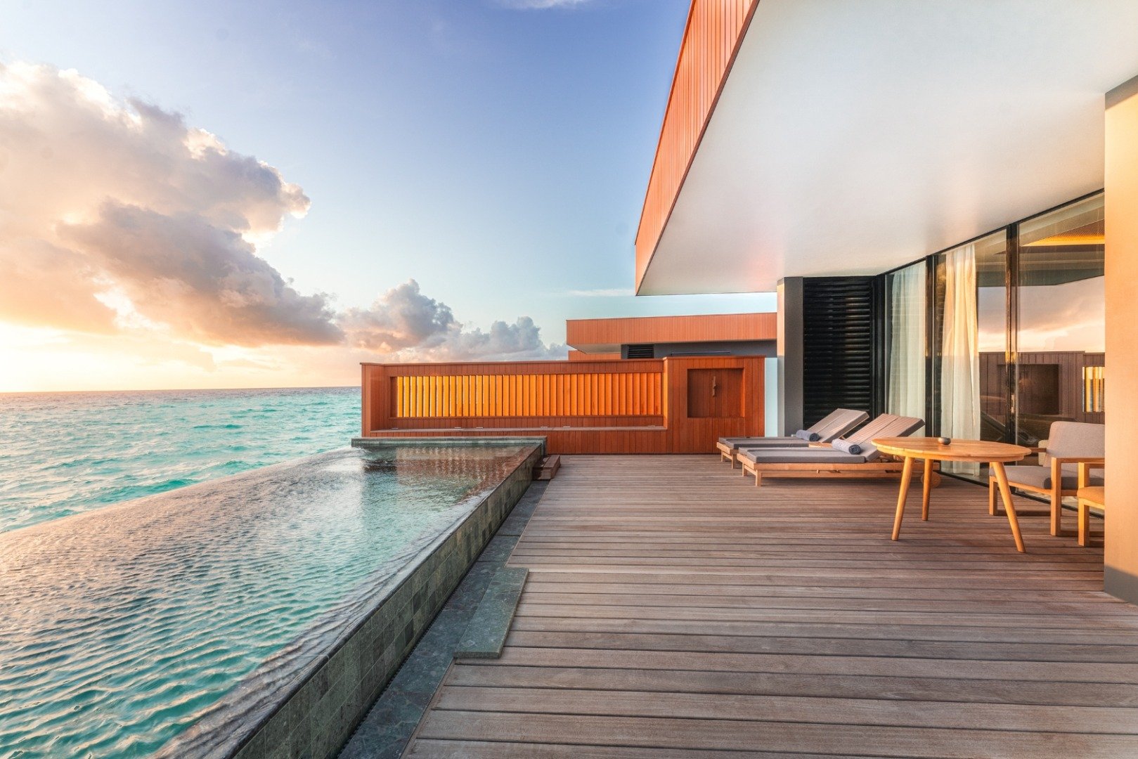 Ocean Pool Villa direkt på havet