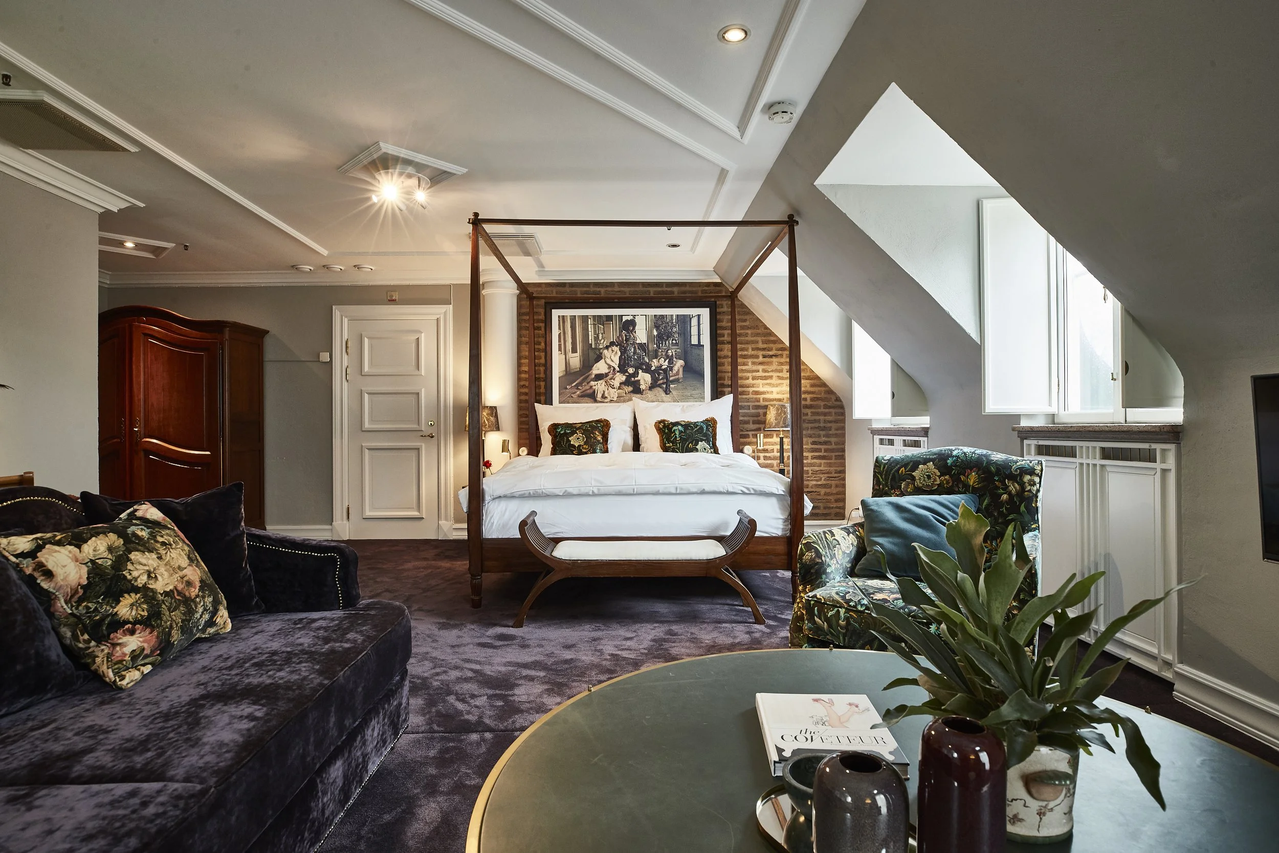 room-mjs.jpg