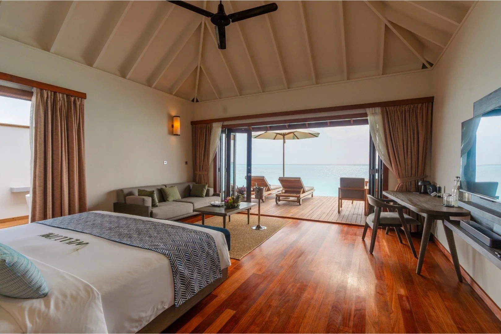 Veligandu boende solnedgång Maldiverna