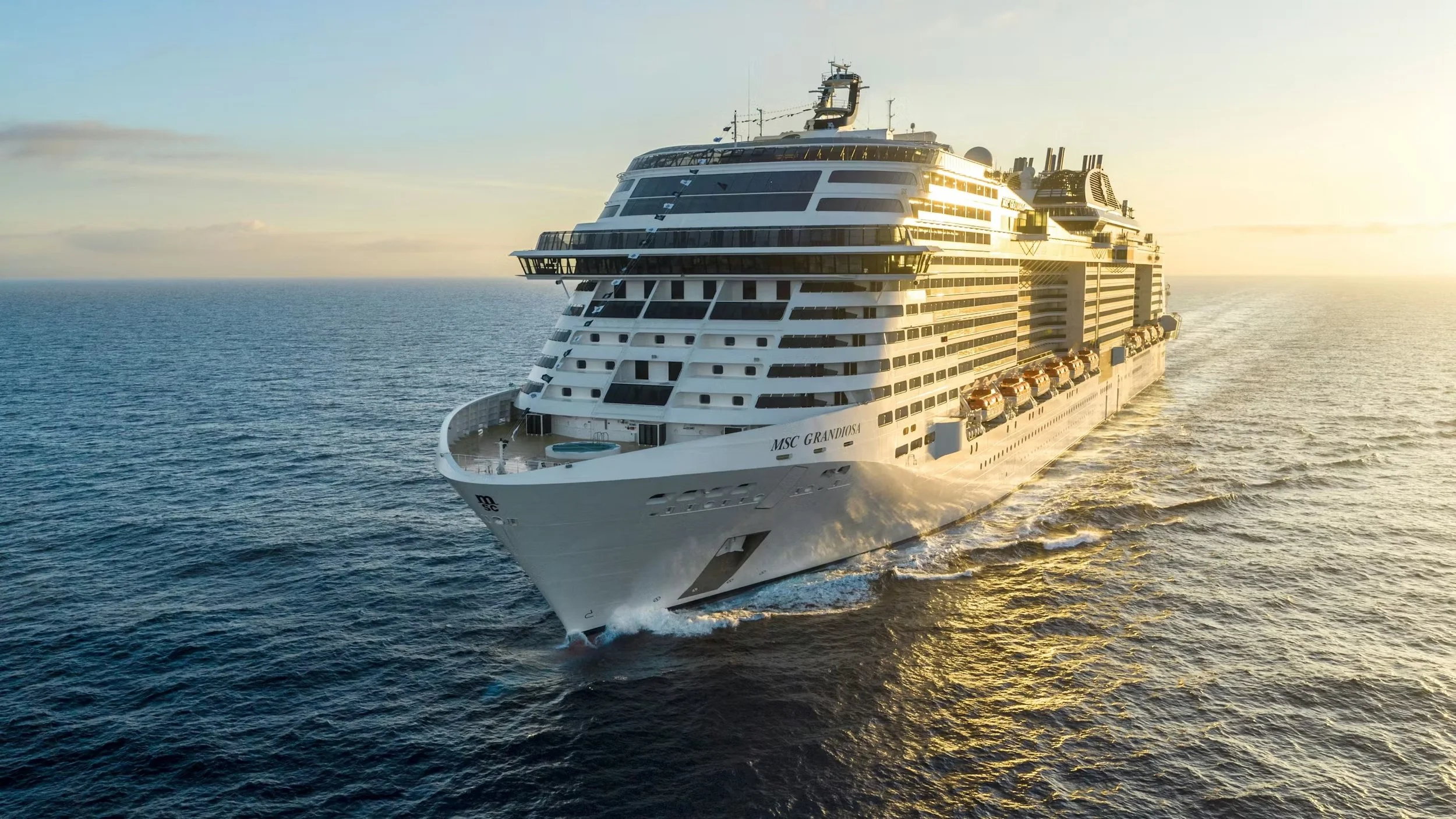 MSc Grandiosa Stor kryssning medelhaveet.jpeg