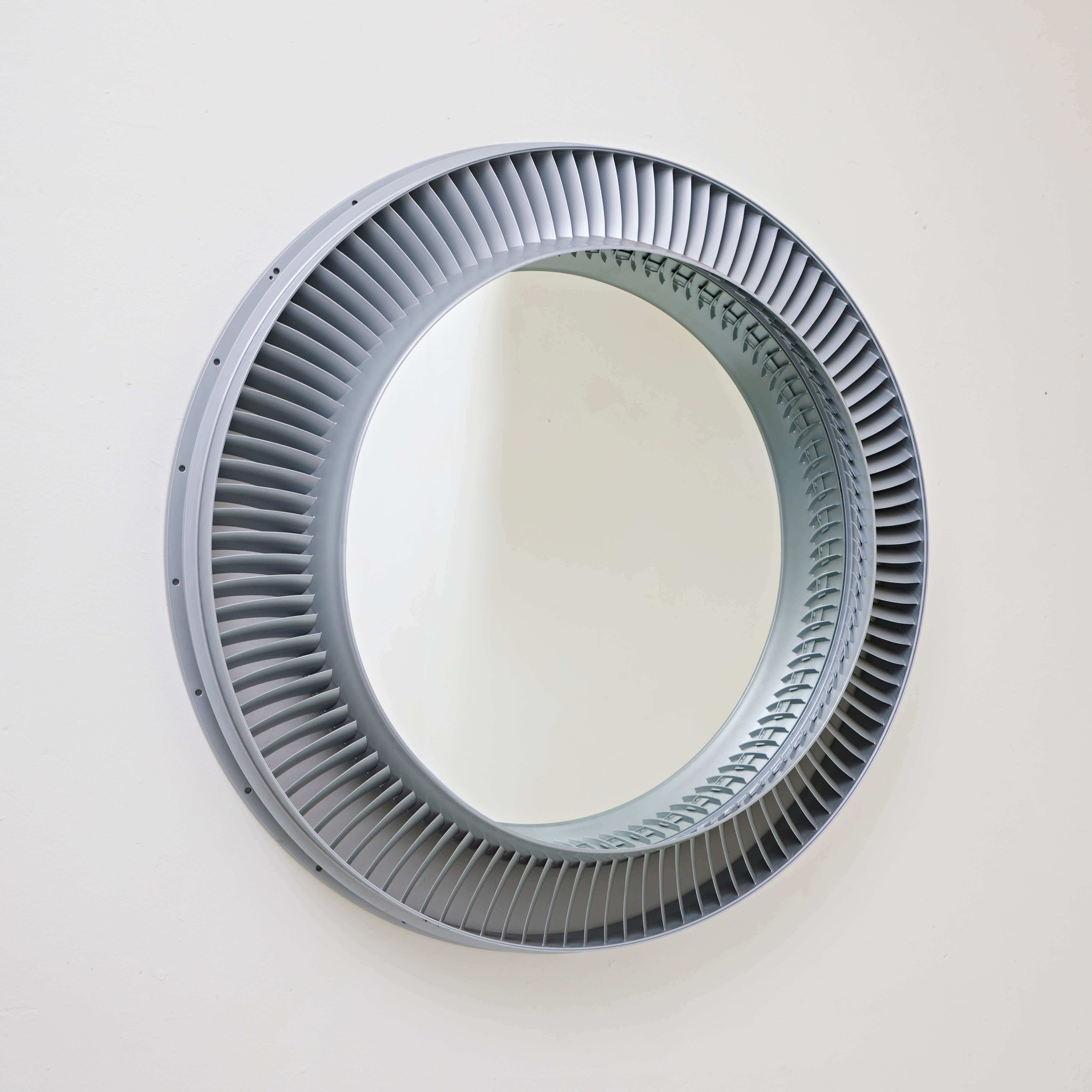 Vne Mirror