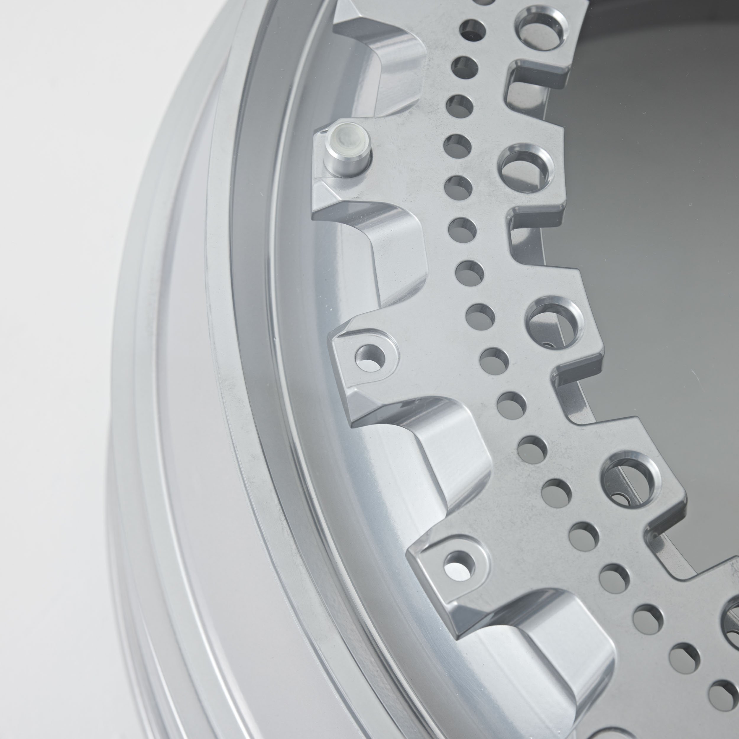 SpencerDesign_Mach4Chrome_0211.jpg