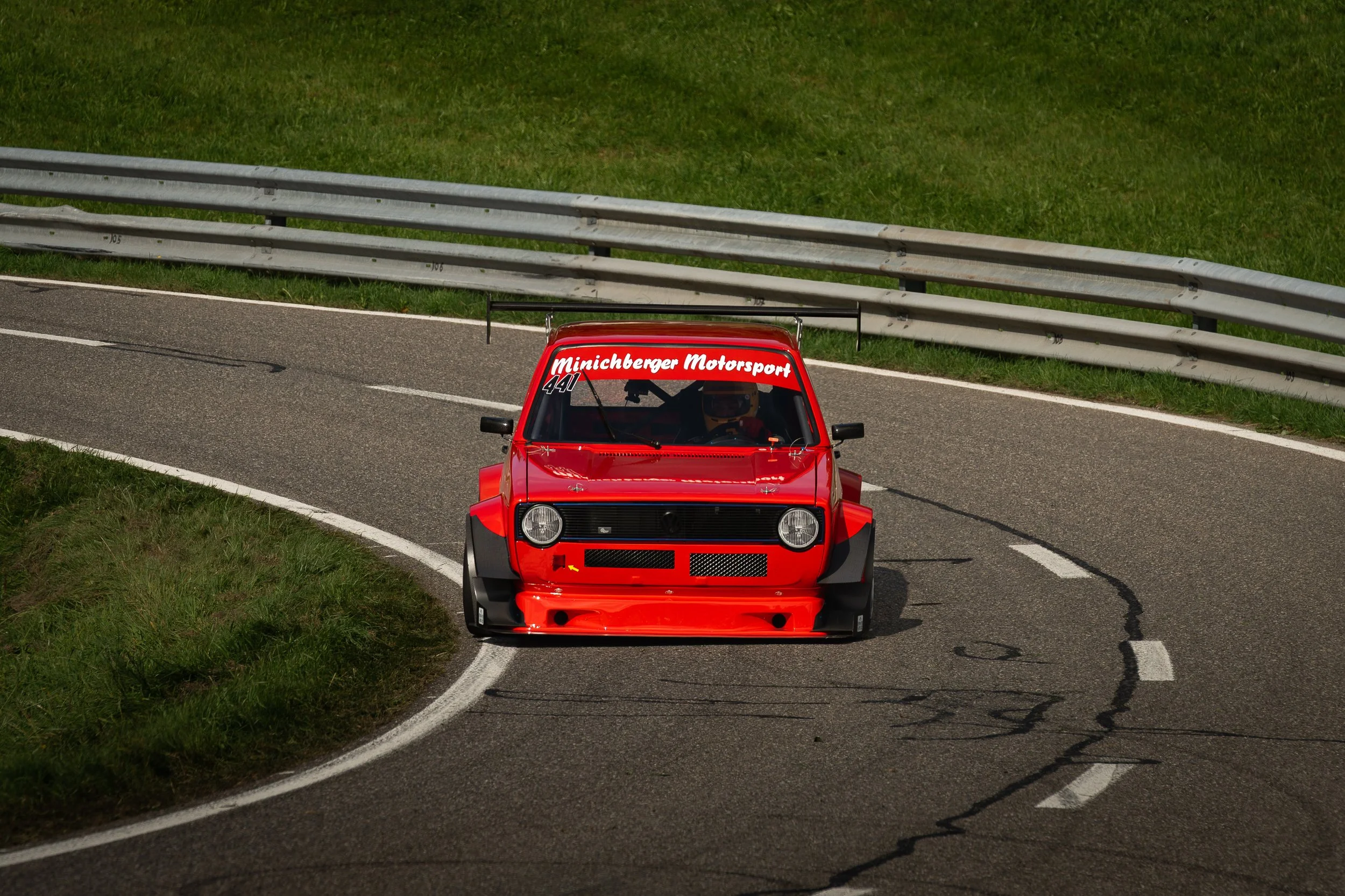 Exklusive Bilder vom Bergrennen Gurnigel 2025 in der Schweiz. Erleben Sie die Highlights der Schweizer Bergmeisterschaft mit spektakulären Aufnahmen von Tourenwagen und Klassikern. Professionelle Motorsport-Fotografie von dream-pictures.ch.
