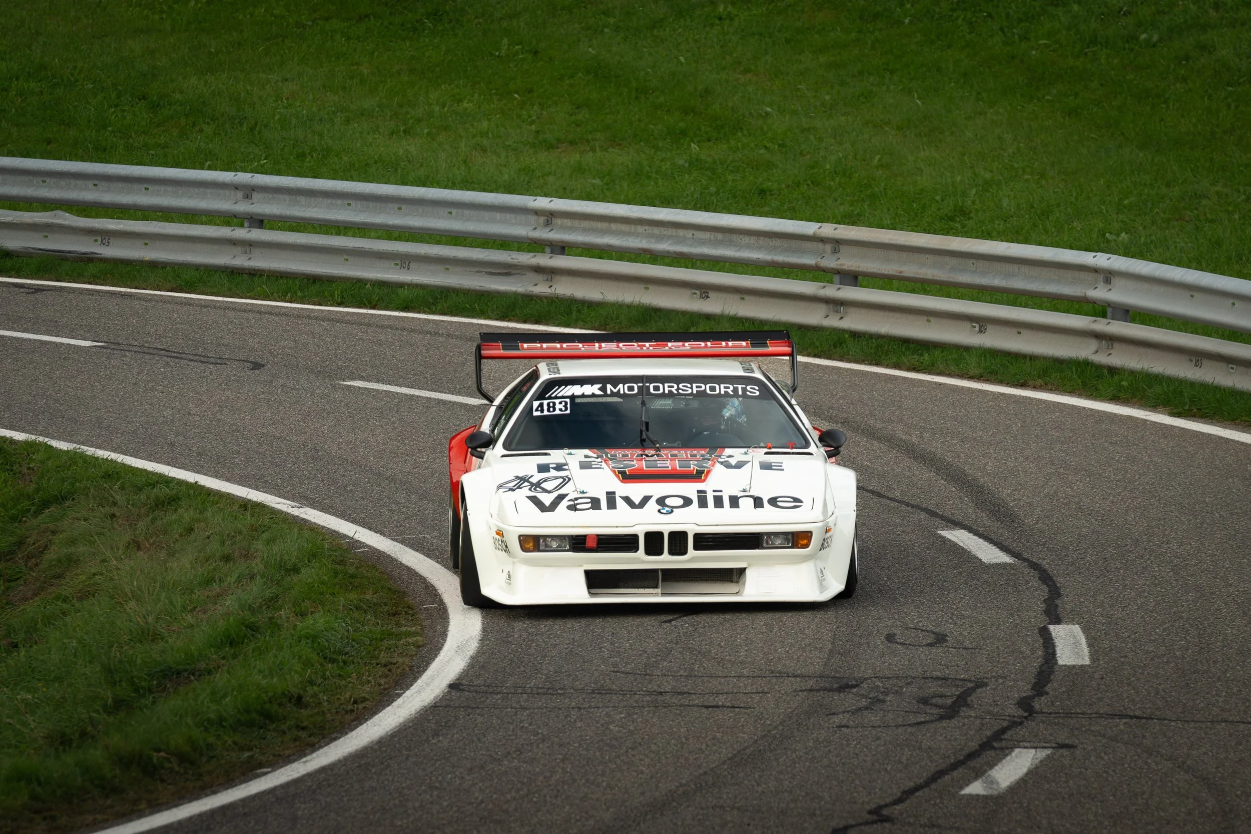 Exklusive Bilder vom Bergrennen Gurnigel 2025 in der Schweiz. Erleben Sie die Highlights der Schweizer Bergmeisterschaft mit spektakulären Aufnahmen von Tourenwagen und Klassikern. Professionelle Motorsport-Fotografie von dream-pictures.ch.

BMW M1 P