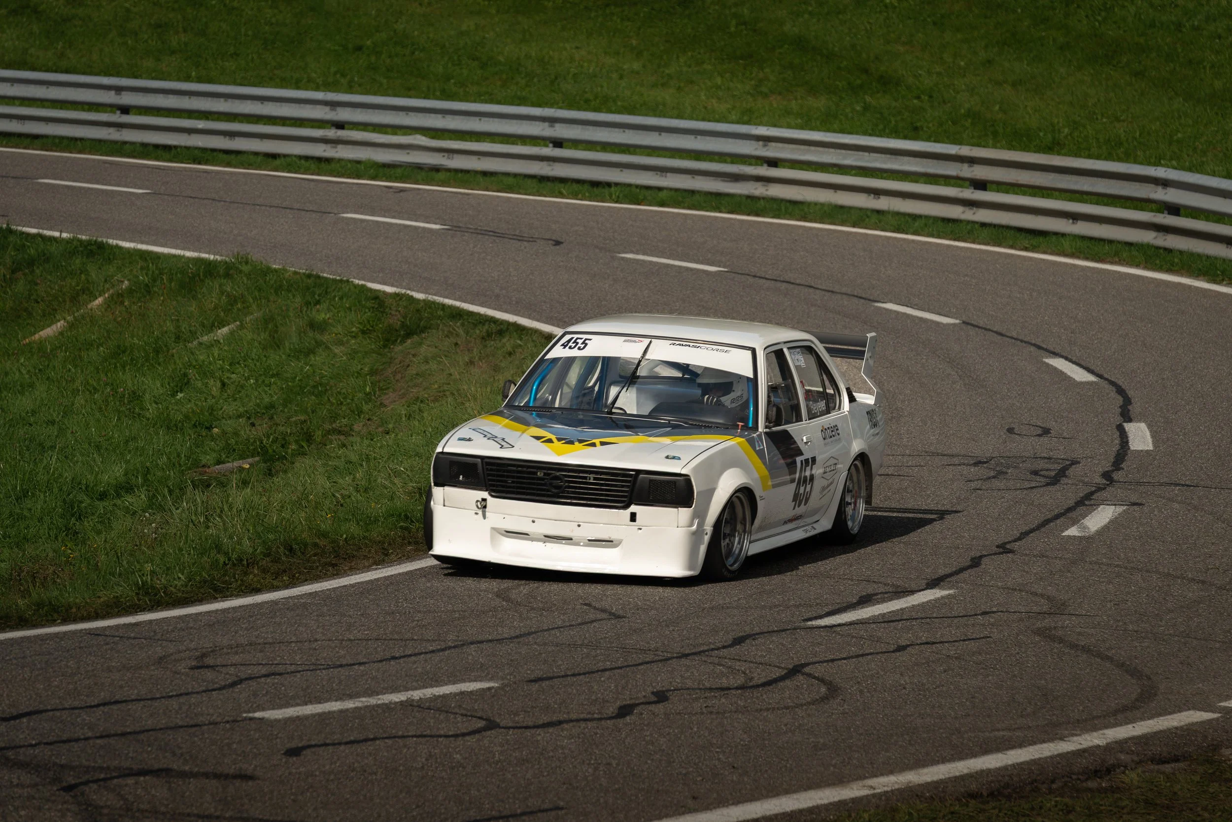 Exklusive Bilder vom Bergrennen Gurnigel 2025 in der Schweiz. Erleben Sie die Highlights der Schweizer Bergmeisterschaft mit spektakulären Aufnahmen von Tourenwagen und Klassikern. Professionelle Motorsport-Fotografie von dream-pictures.ch.