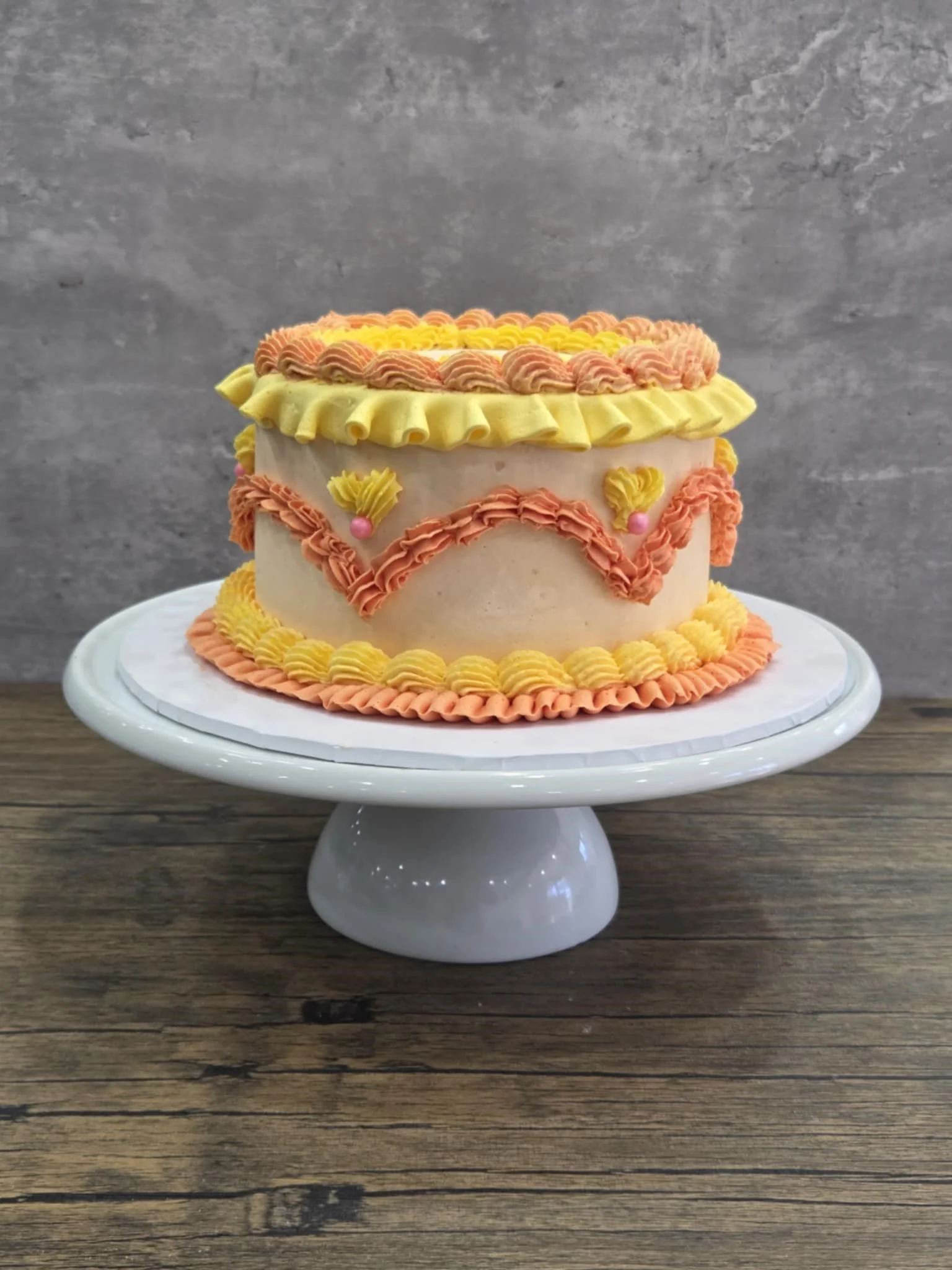 Orange lambeth style cake.jpg