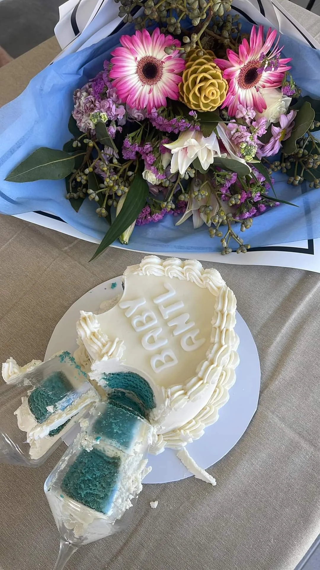 Gender reveal cake a.jpg