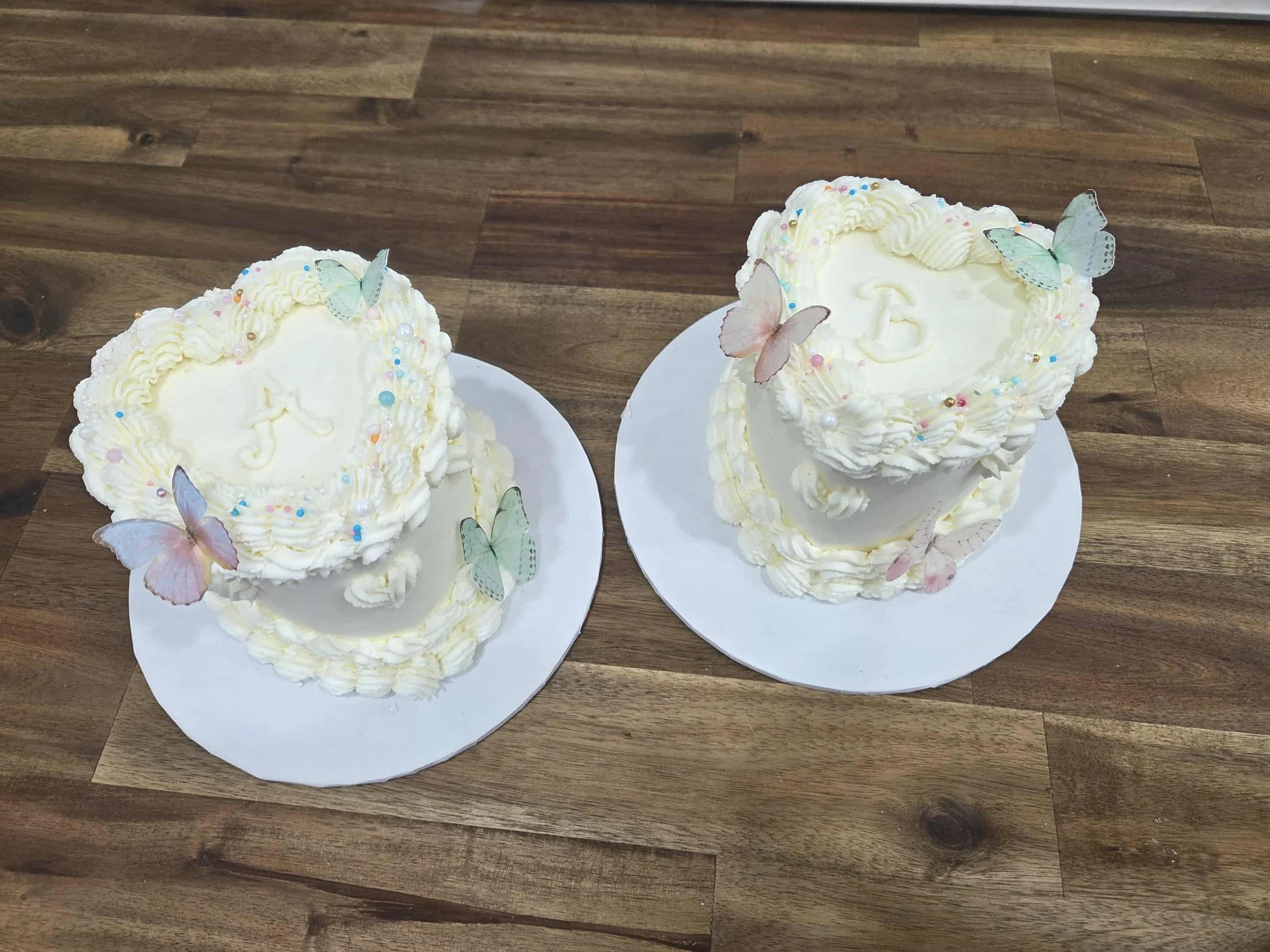 Twins gender reveal cakes.jpg